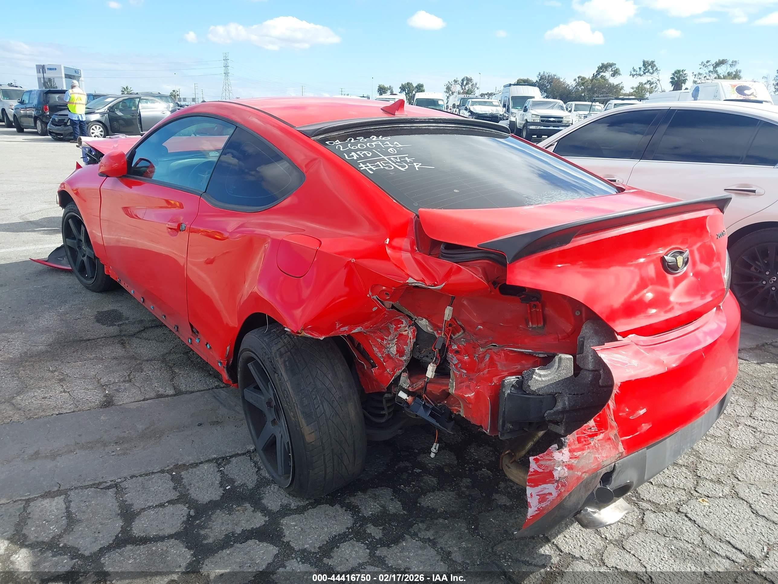 2010 Hyundai Genesis 2.0t Red vin: KMHHT6KD7AU035413