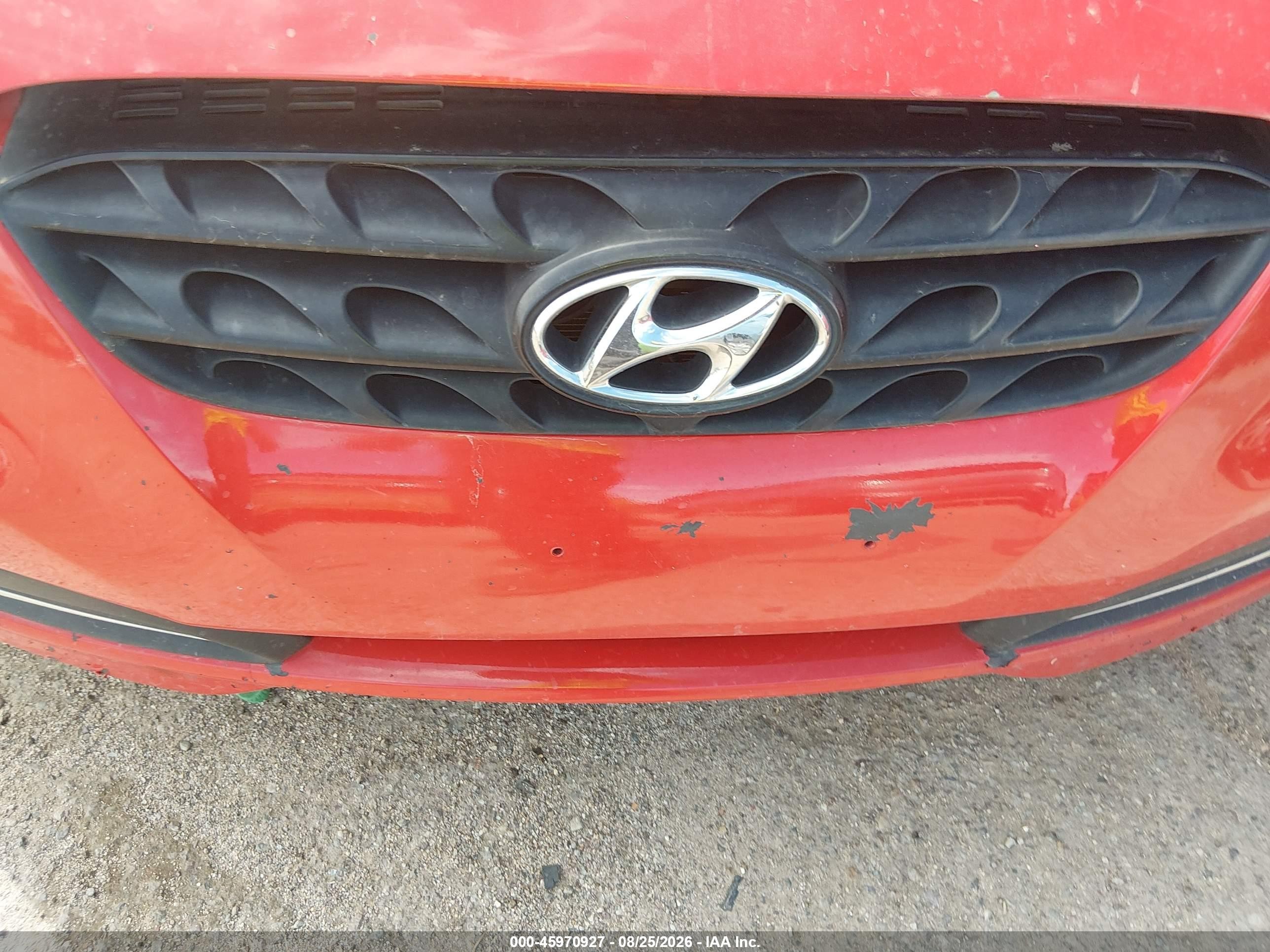 2010 Hyundai Genesis 2.0t Red vin: KMHHT6KD7AU041437