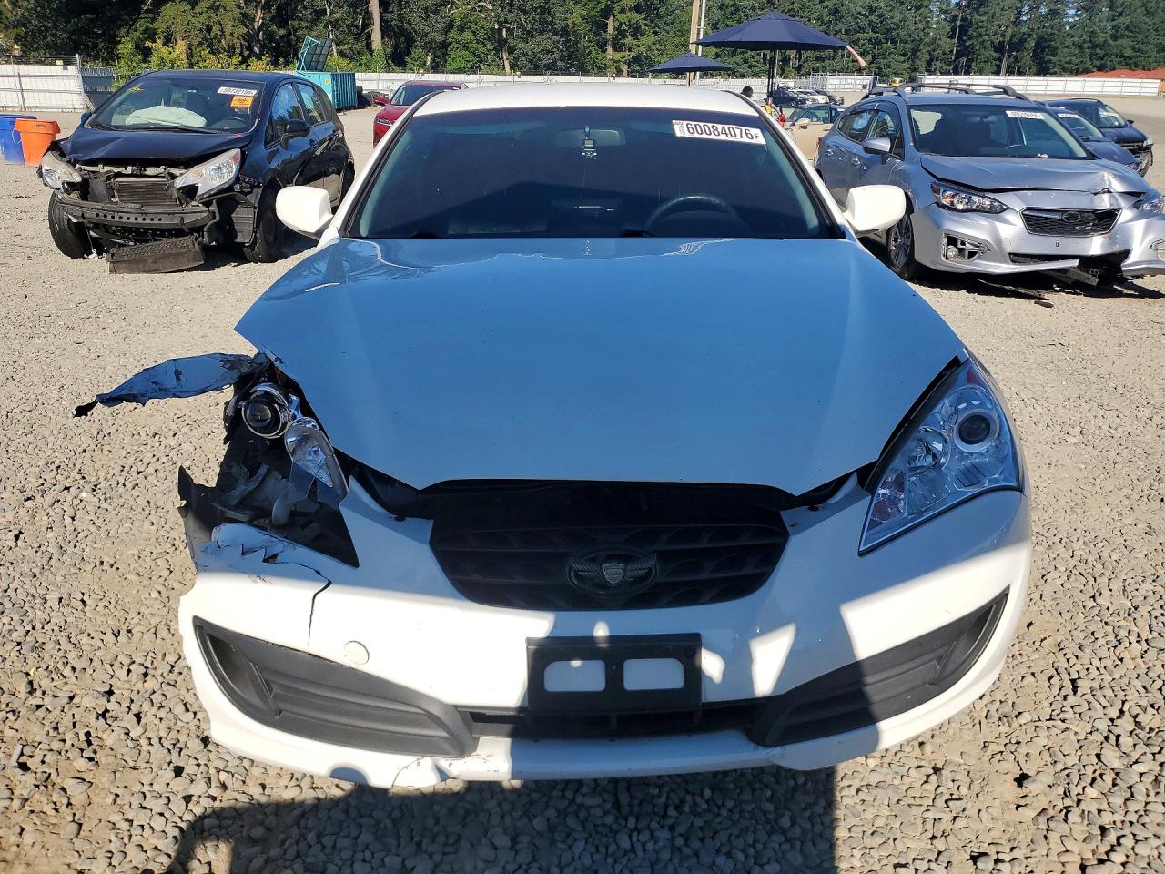 2011 Hyundai Genesis Coupe 2.0t White vin: KMHHT6KD7BU063424