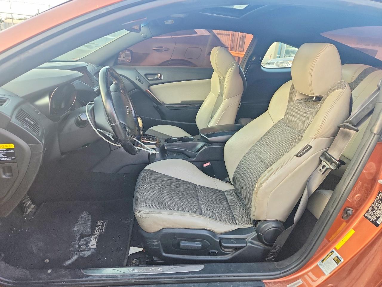 2013 Hyundai Genesis Coupe 2.0t Orange vin: KMHHT6KD7DU089461