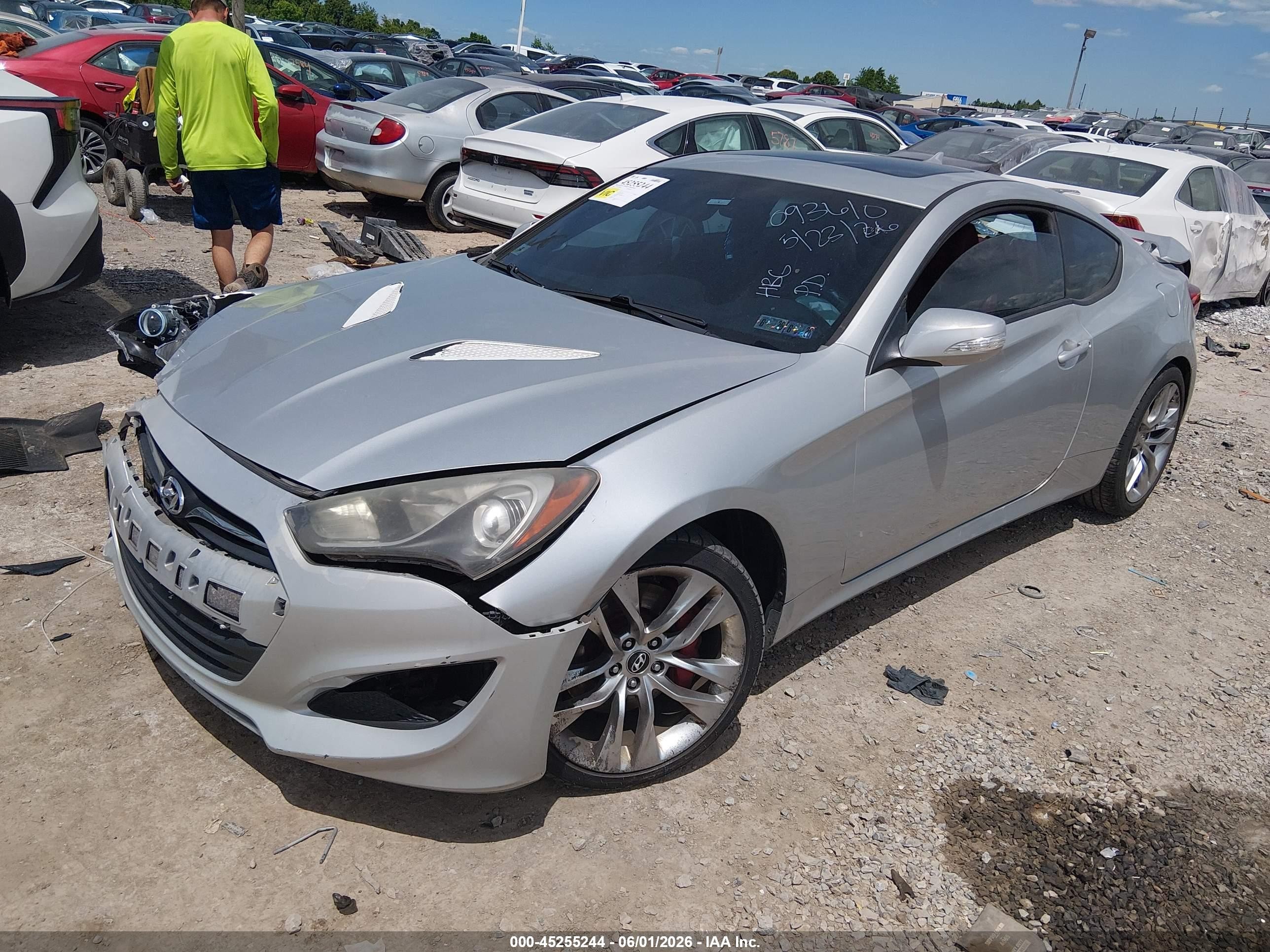 2013 Hyundai Genesis 2.0t/2.0t Premium/2.0t R-spec Серебряный vin: KMHHT6KD7DU093610