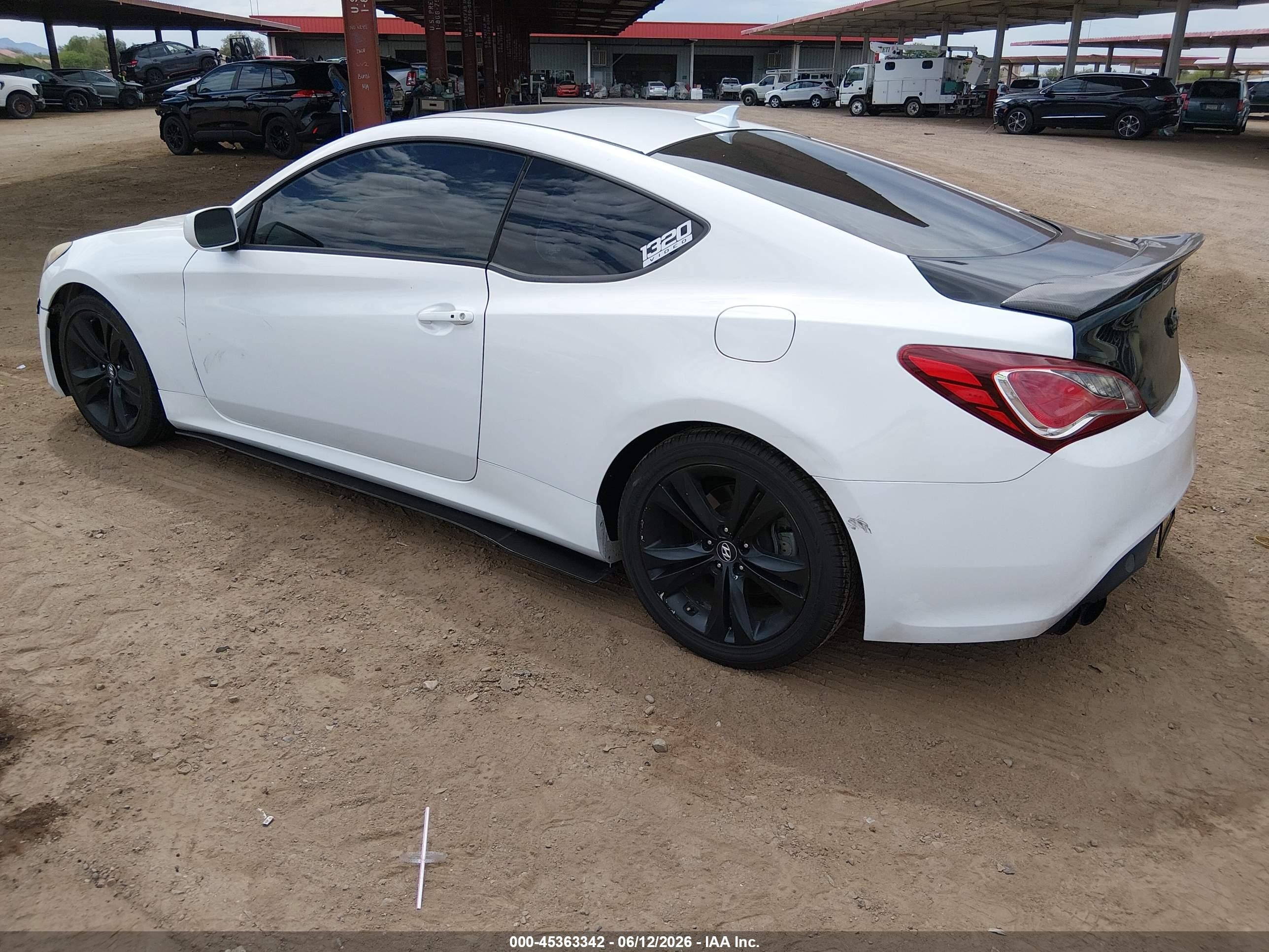 2013 Hyundai Genesis 2.0t Premium White vin: KMHHT6KD7DU110633