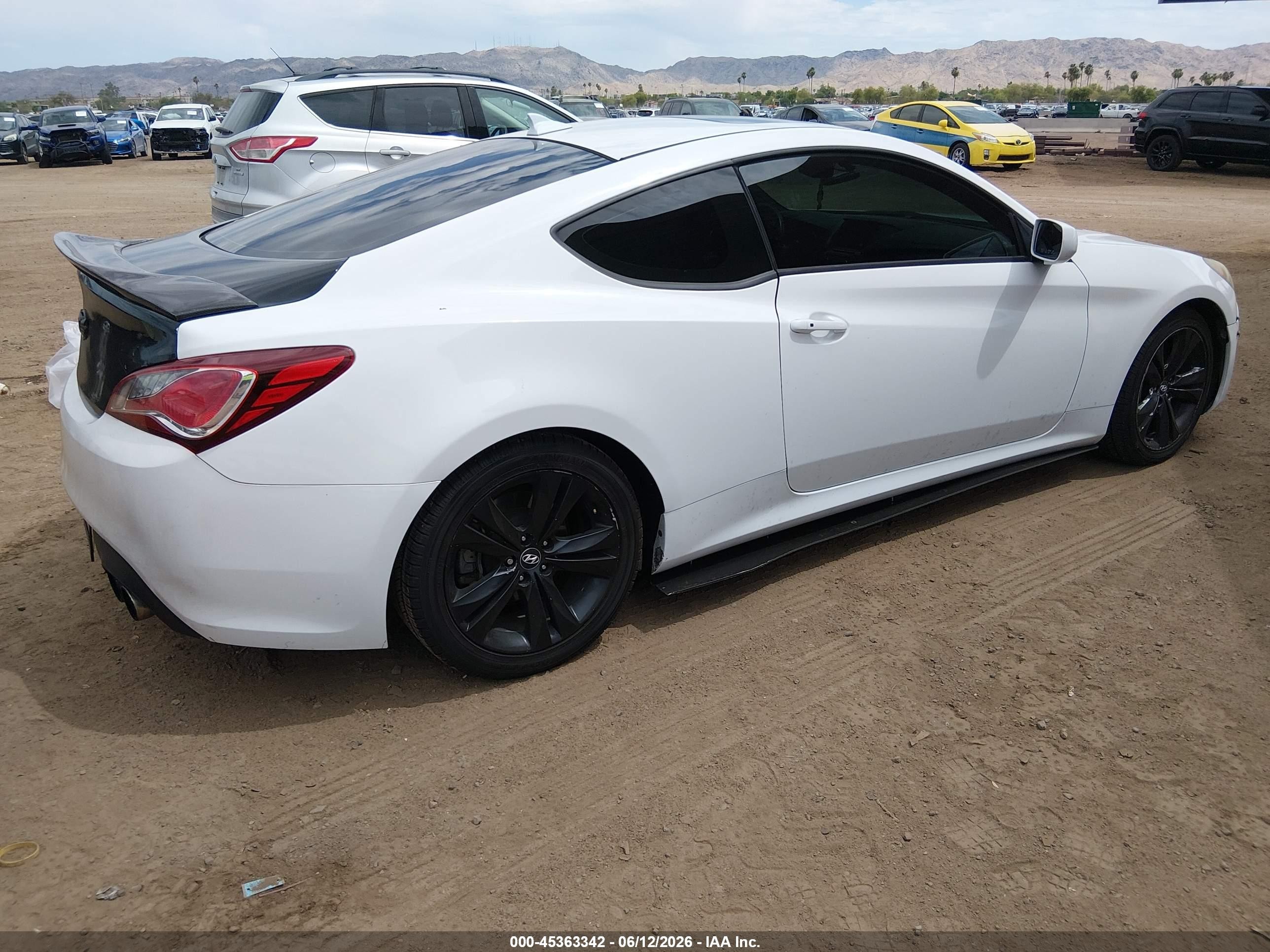 2013 Hyundai Genesis 2.0t Premium White vin: KMHHT6KD7DU110633