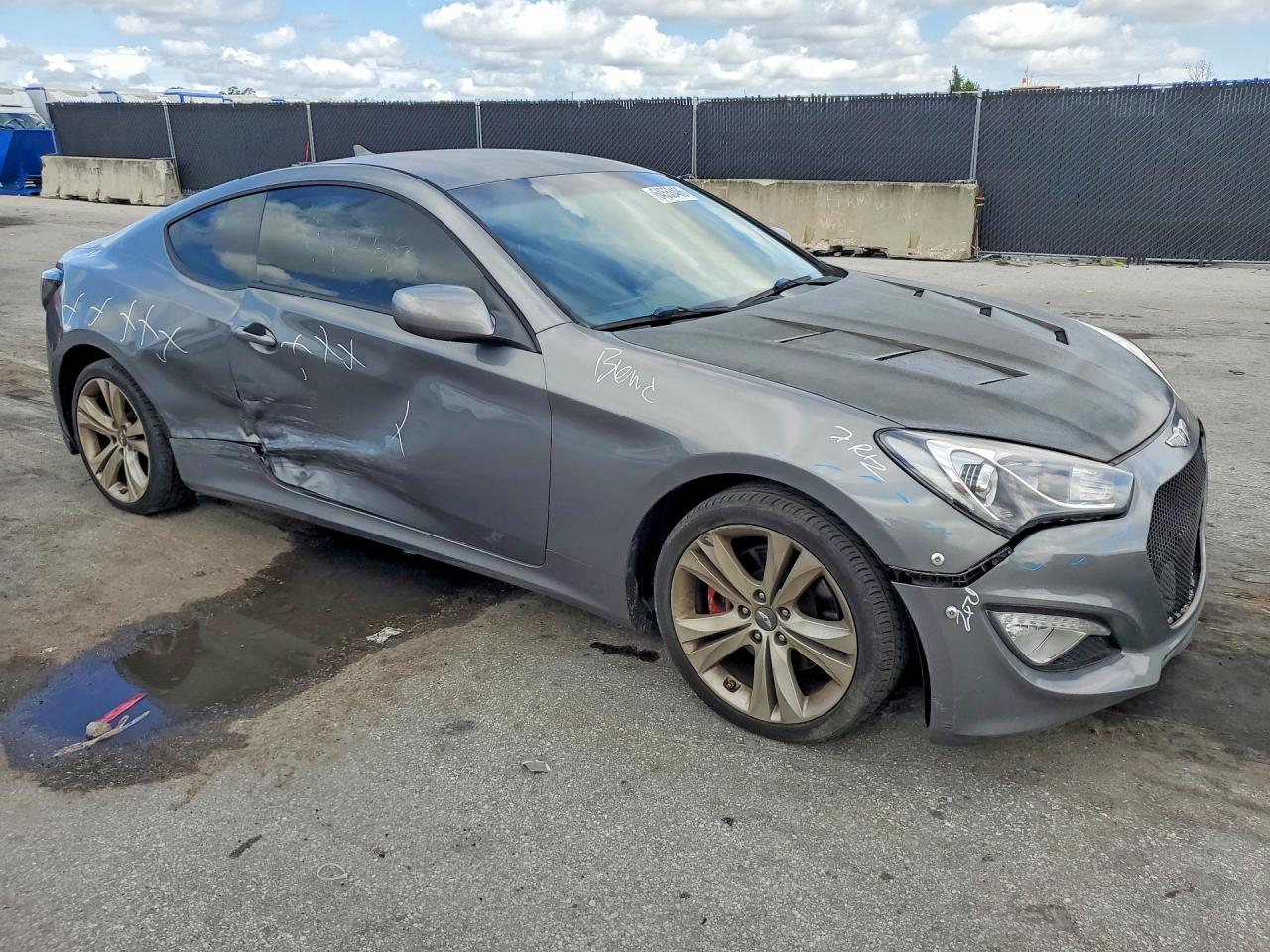 2011 Hyundai Genesis Coupe 2.0t Gray vin: KMHHT6KD8BU064792