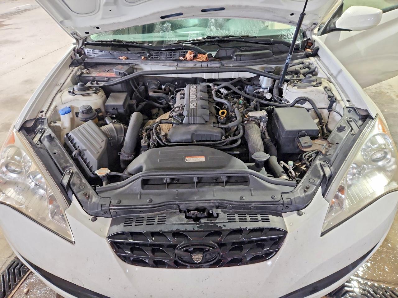 2012 Hyundai Genesis Coupe 2.0t White vin: KMHHT6KD8CU070920