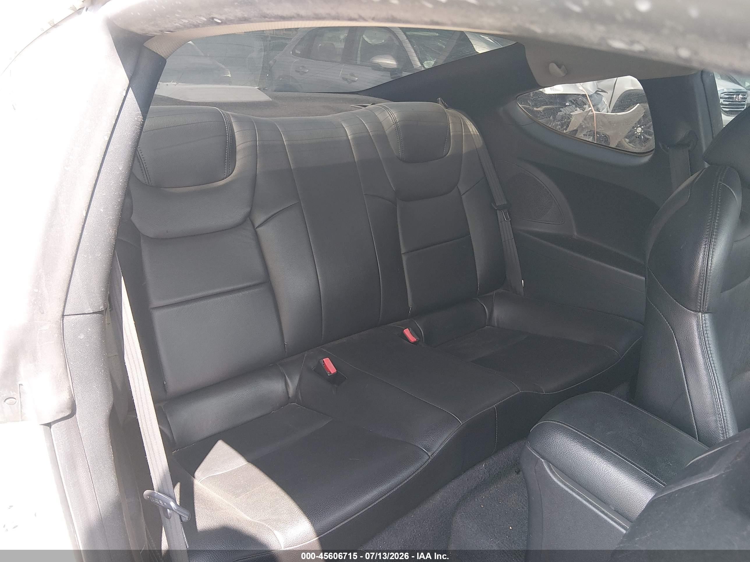 2012 Hyundai Genesis 2.0t White vin: KMHHT6KD8CU071887