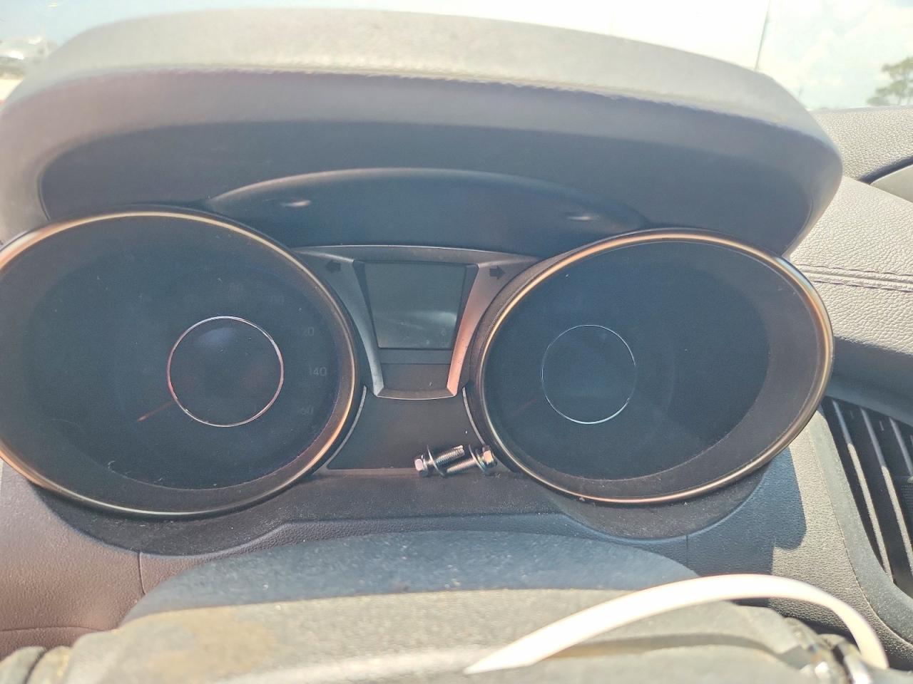 2013 Hyundai Genesis Coupe 2.0t Red vin: KMHHT6KD8DU090165