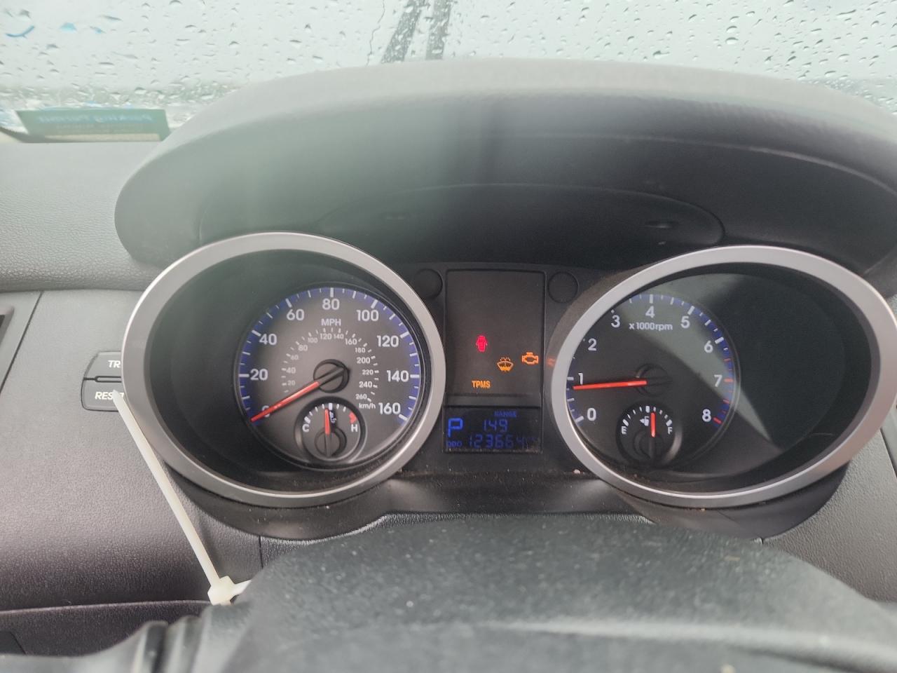 2010 Hyundai Genesis Coupe 2.0t Silver vin: KMHHT6KD9AU035915
