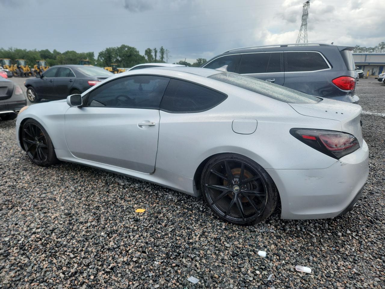 2010 Hyundai Genesis Coupe 2.0t Silver vin: KMHHT6KD9AU035915