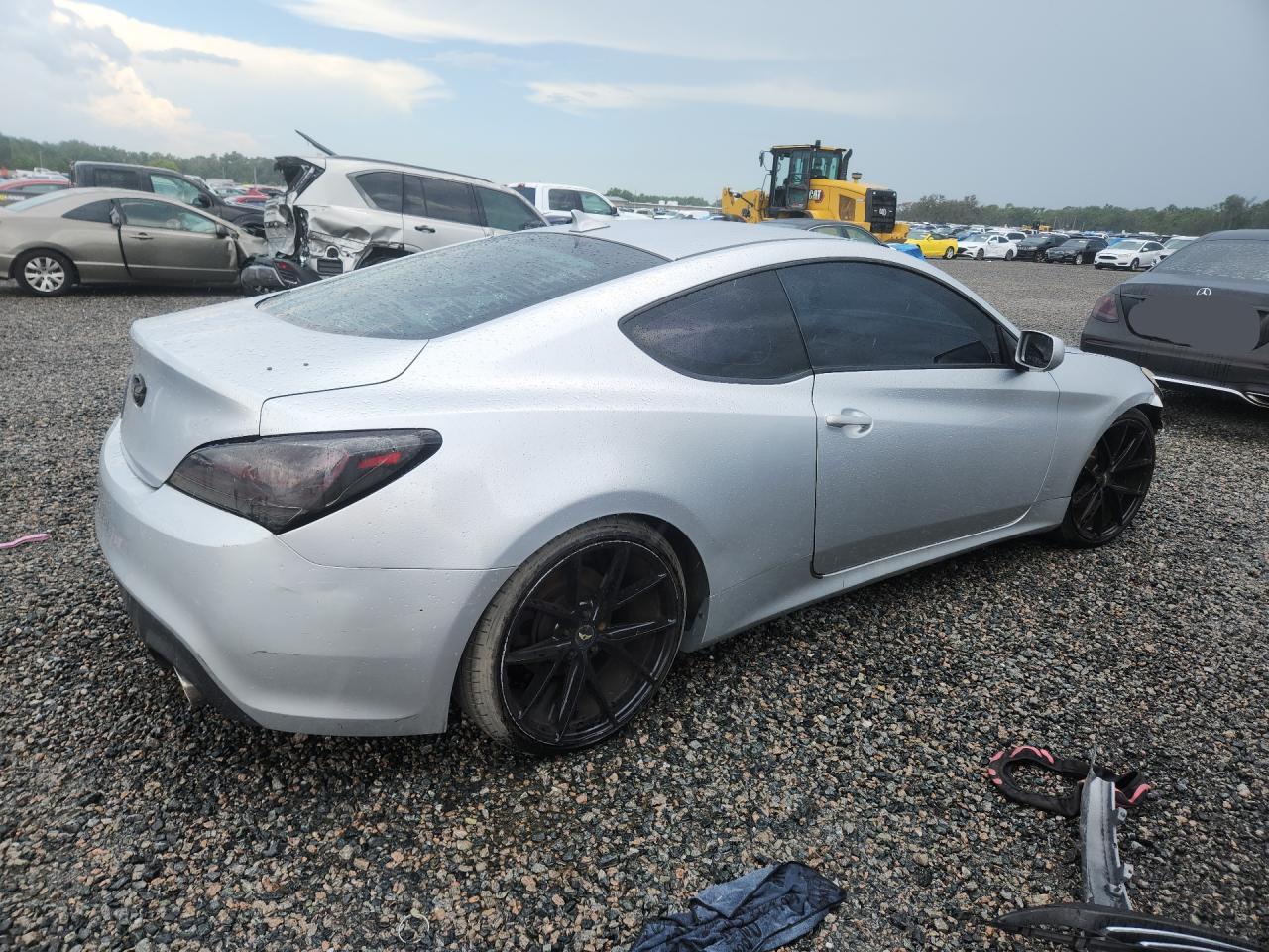 2010 Hyundai Genesis Coupe 2.0t Silver vin: KMHHT6KD9AU035915