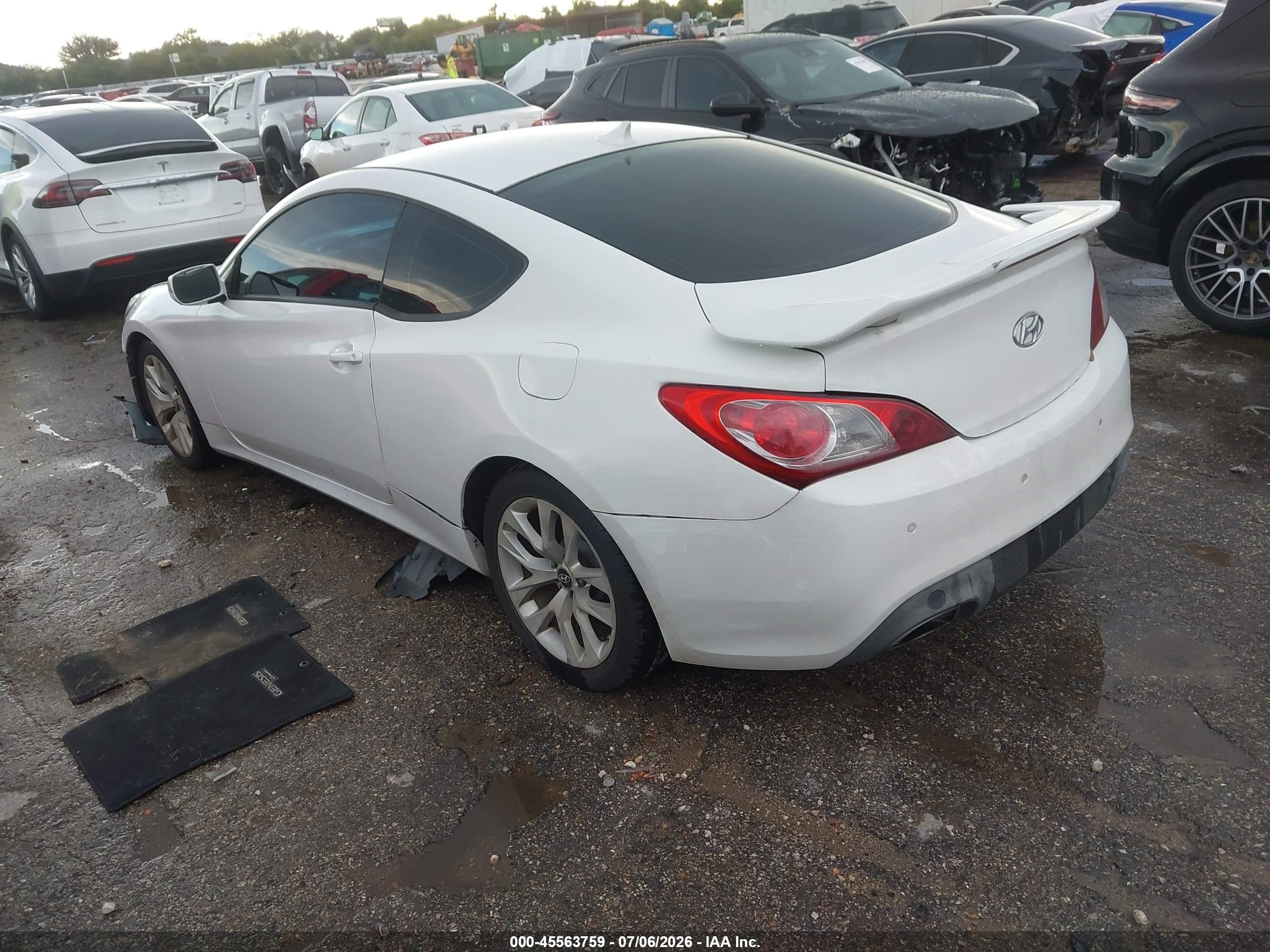 2012 Hyundai Genesis 2.0t White vin: KMHHT6KD9CU067282