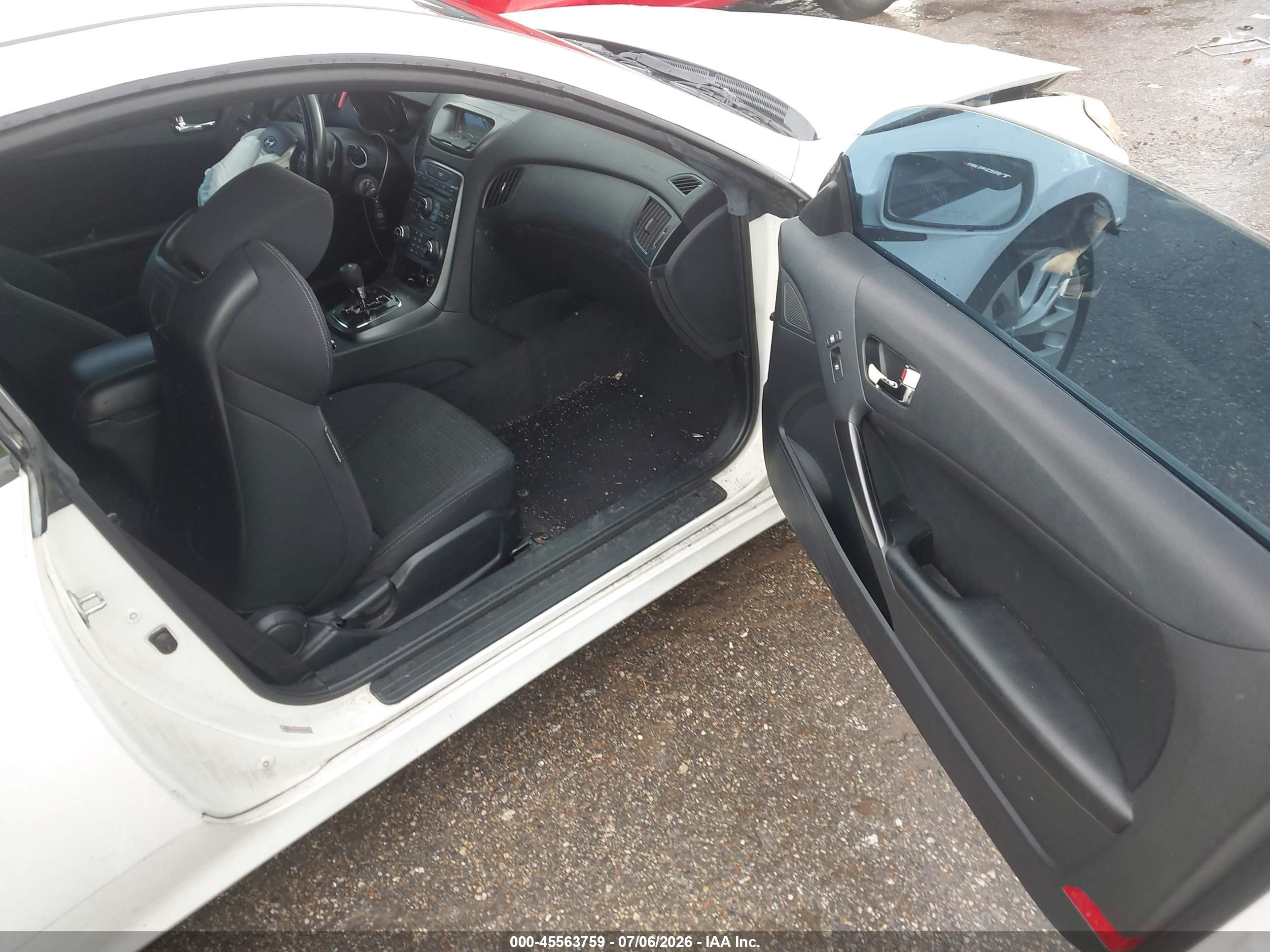 2012 Hyundai Genesis 2.0t White vin: KMHHT6KD9CU067282