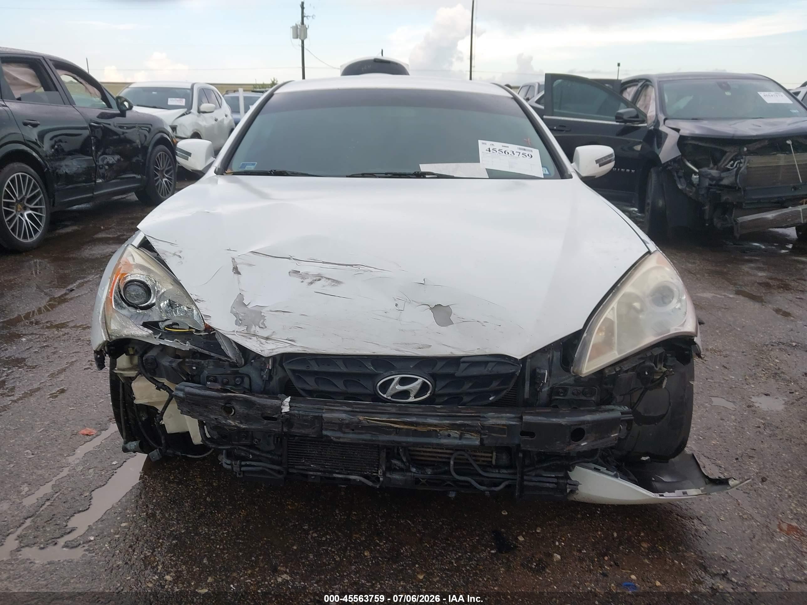 2012 Hyundai Genesis 2.0t White vin: KMHHT6KD9CU067282