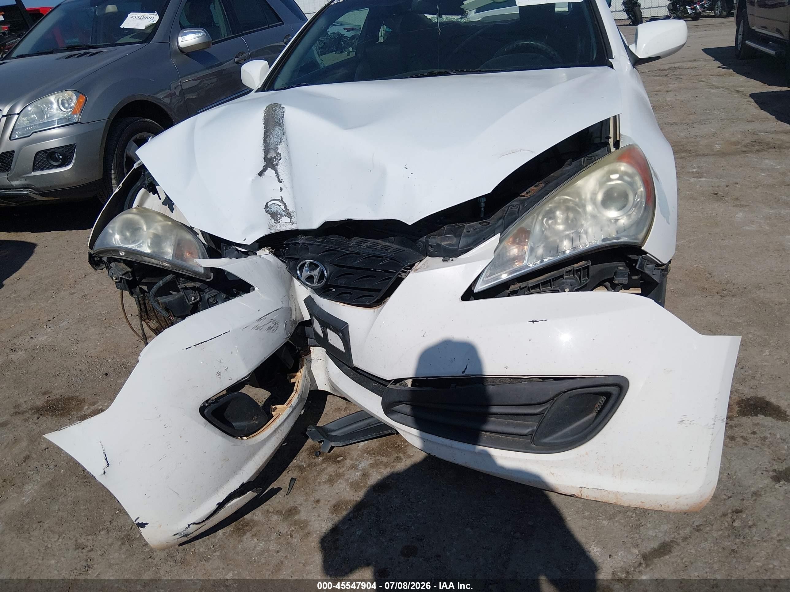 2012 Hyundai Genesis 2.0t White vin: KMHHT6KD9CU078525