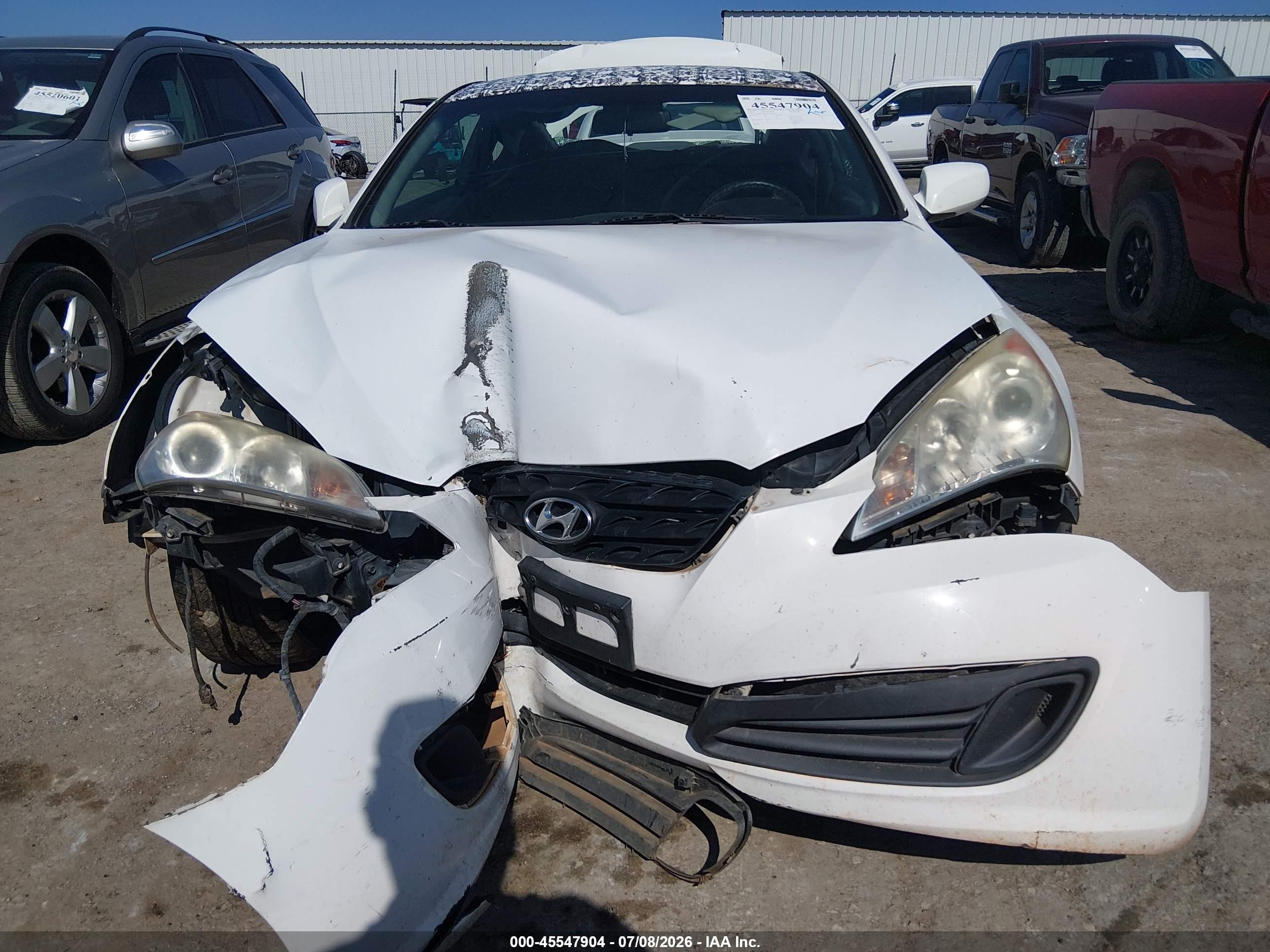 2012 Hyundai Genesis 2.0t White vin: KMHHT6KD9CU078525