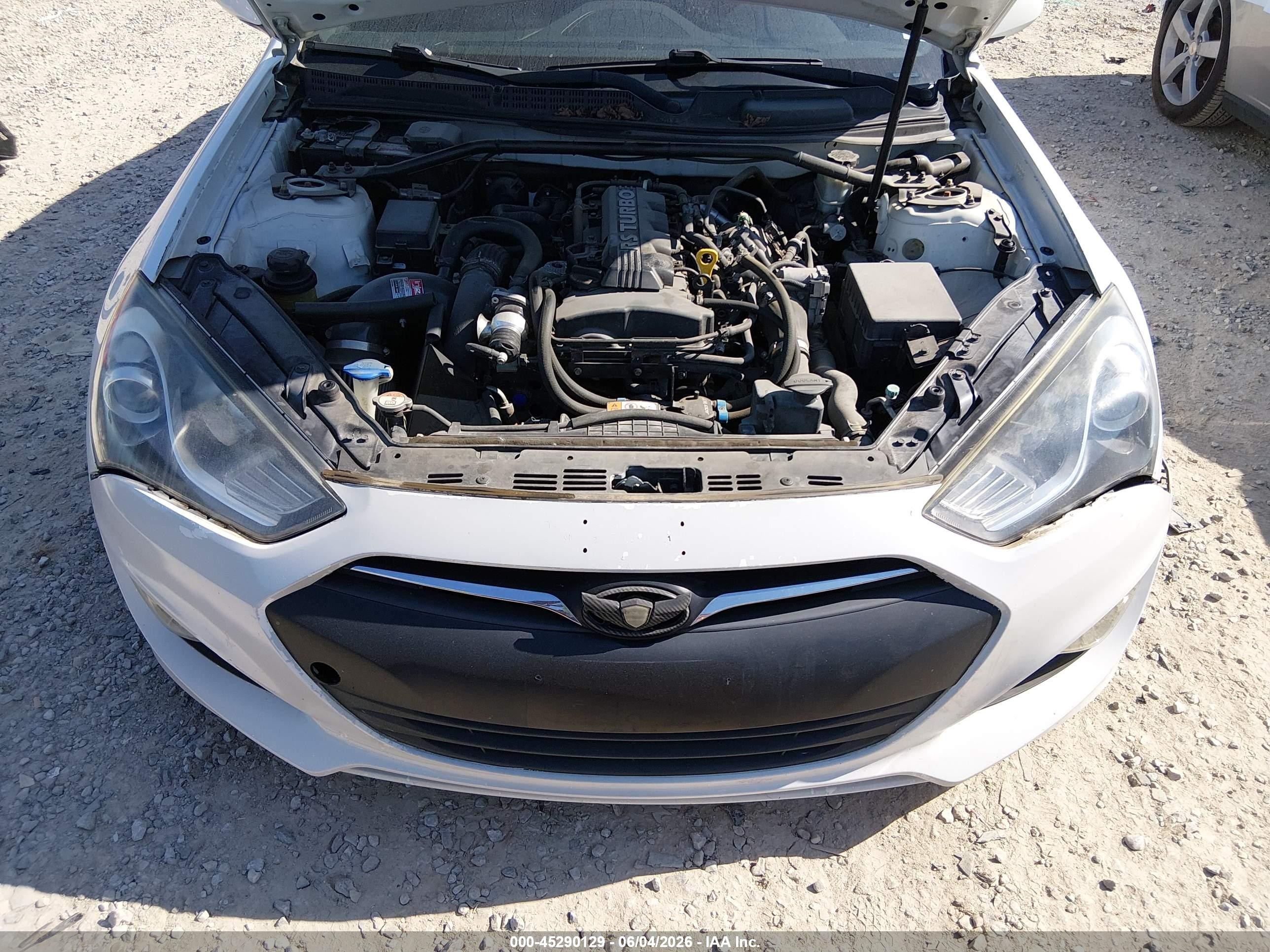 2013 Hyundai Genesis 2.0t White vin: KMHHT6KD9DU107524