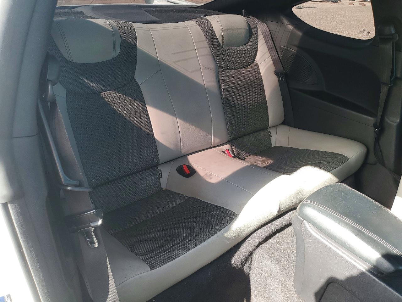 2013 Hyundai Genesis Coupe 2.0t White vin: KMHHT6KD9DU107975