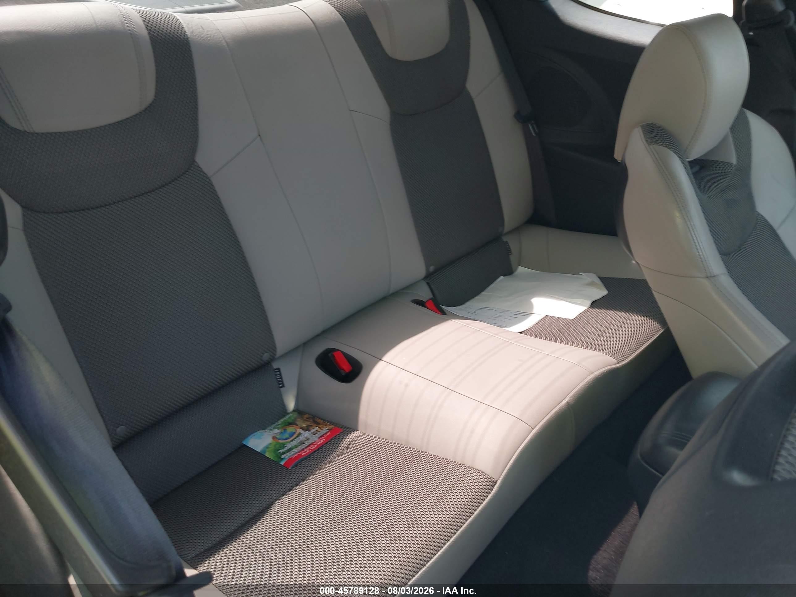 2014 Hyundai Genesis 2.0t Premium Silver vin: KMHHT6KD9EU115656