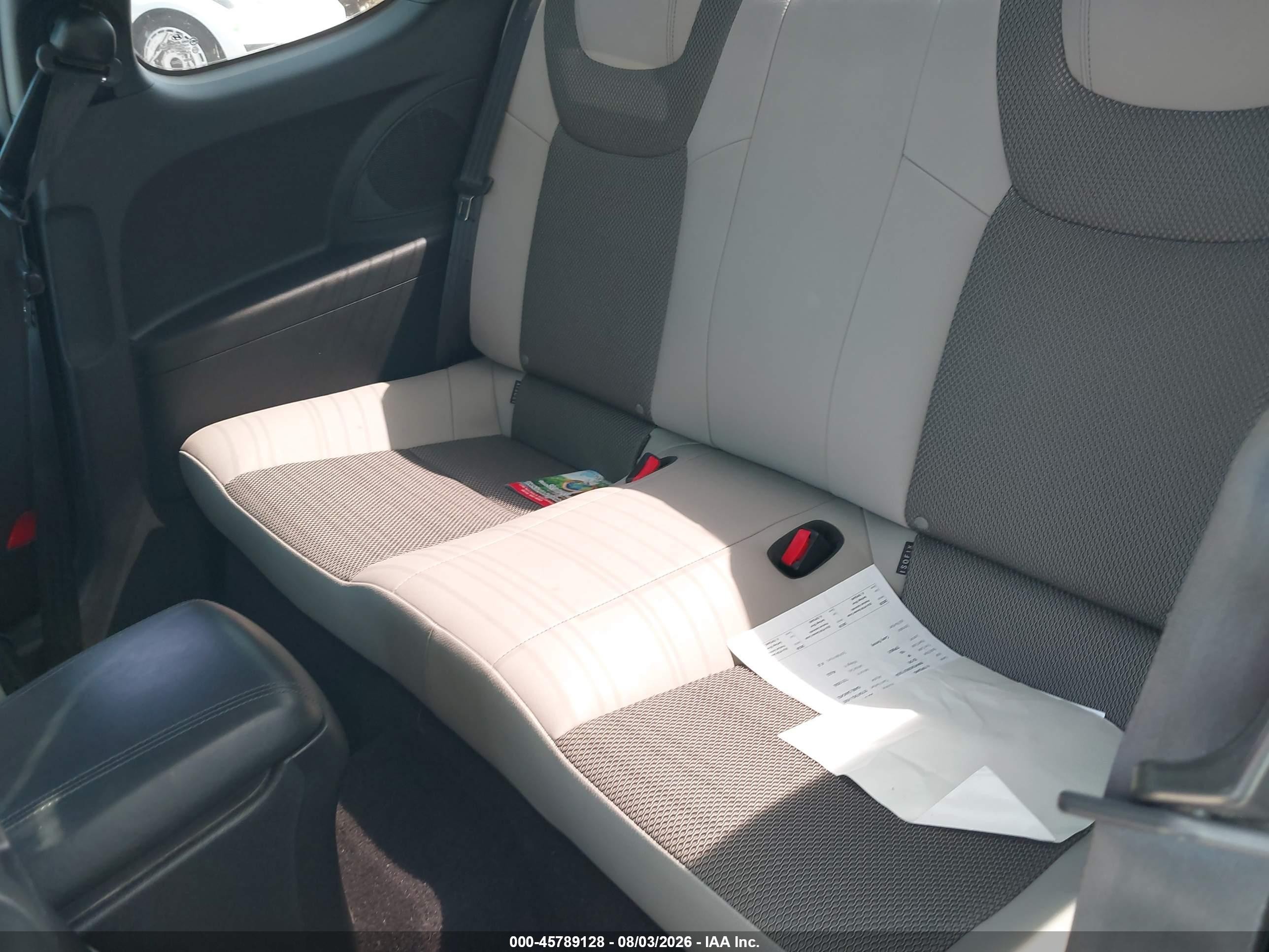 2014 Hyundai Genesis 2.0t Premium Silver vin: KMHHT6KD9EU115656