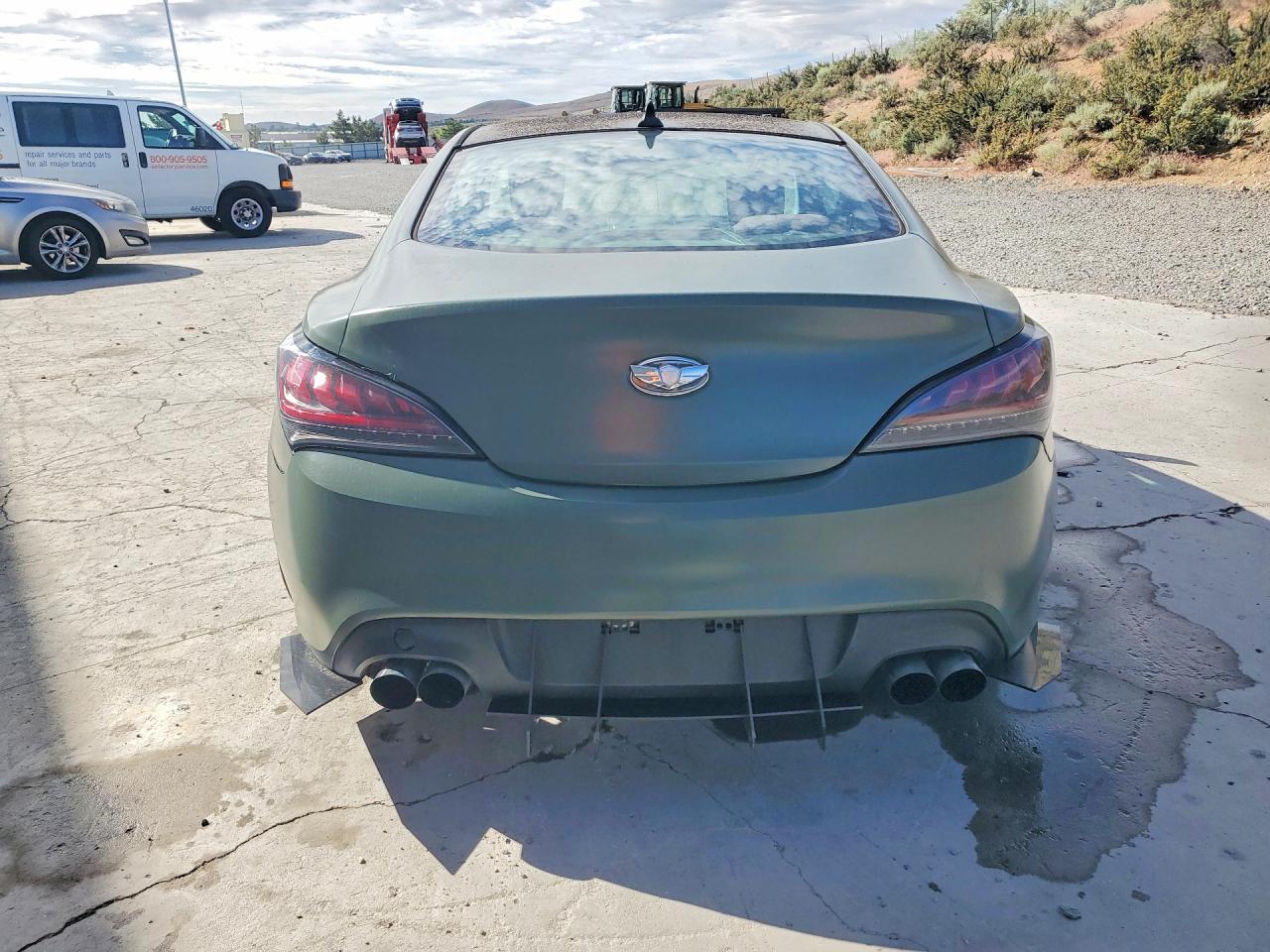 2010 Hyundai Genesis Coupe 2.0t Green vin: KMHHT6KDXAU030500