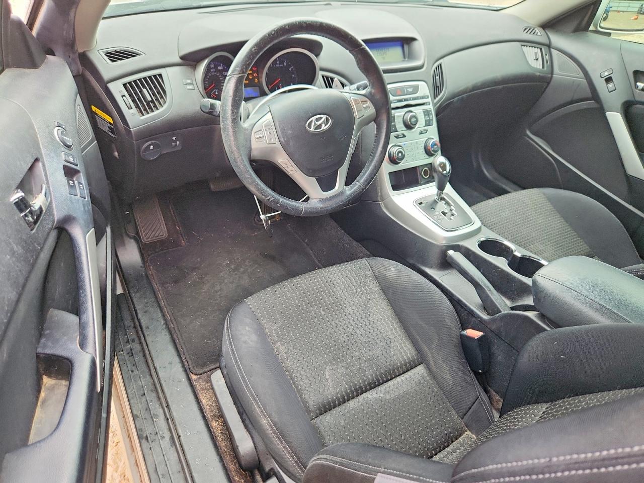 2010 Hyundai Genesis Coupe 2.0t Silver vin: KMHHT6KDXAU038807