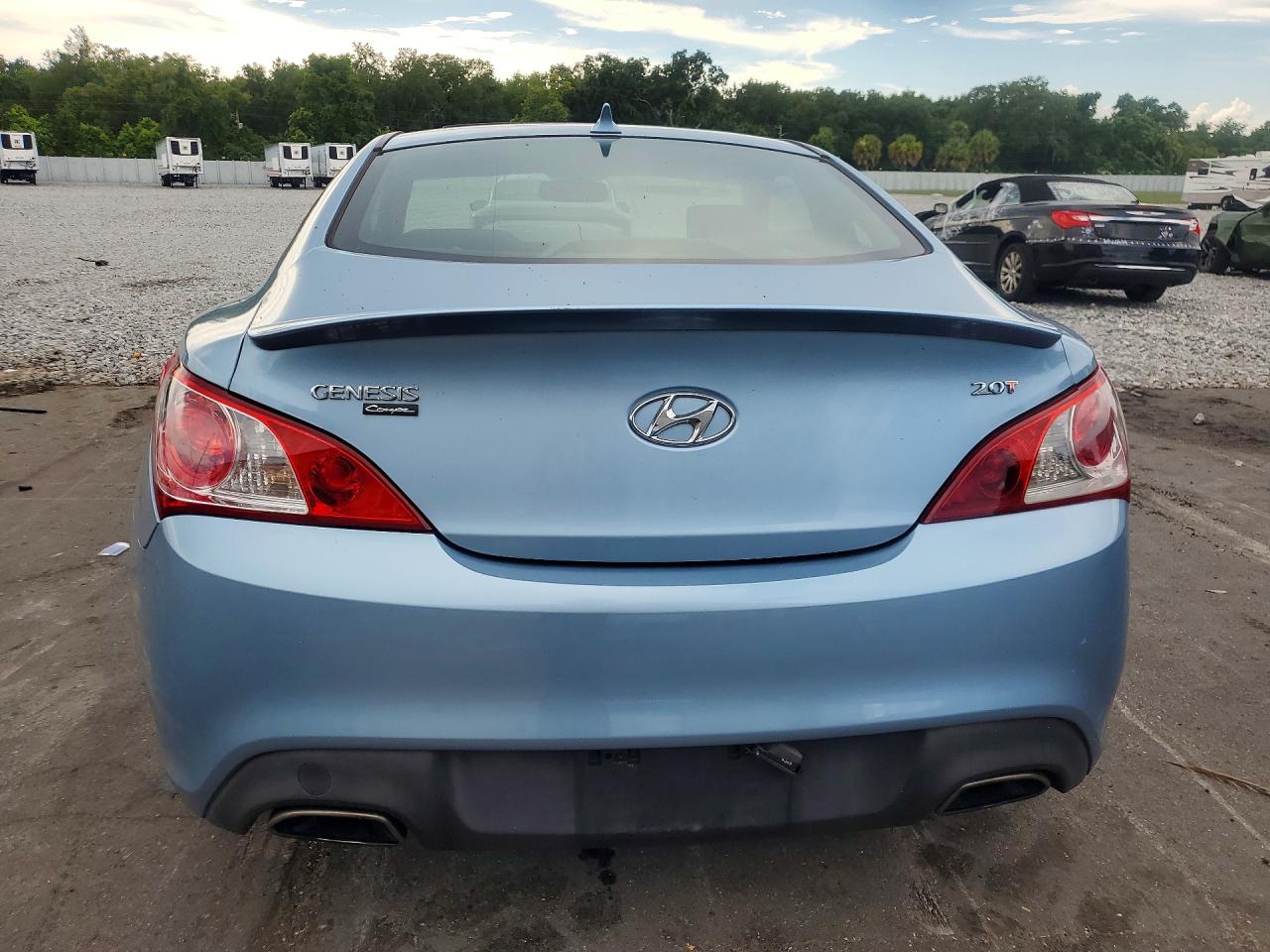2011 Hyundai Genesis Coupe 2.0t Blue vin: KMHHT6KDXBU049016