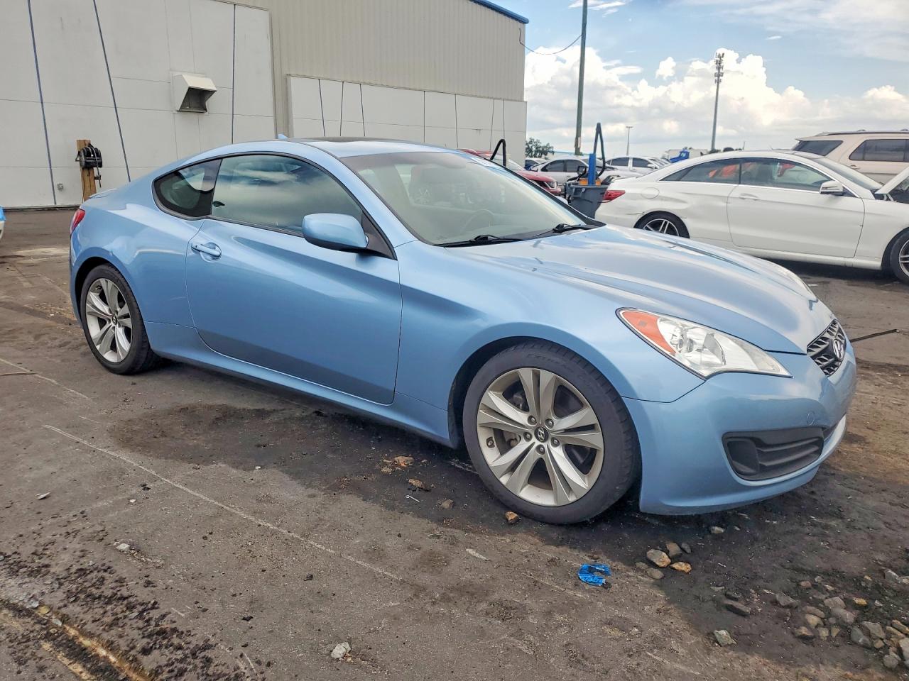 2011 Hyundai Genesis Coupe 2.0t Blue vin: KMHHT6KDXBU049016