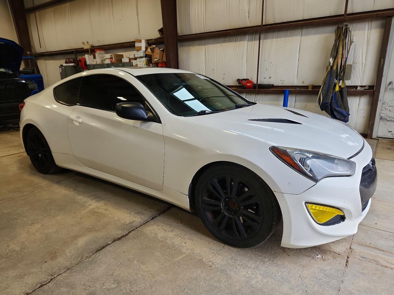 2013 Hyundai Genesis Coupe 2.0t White vin: KMHHT6KDXDU086389
