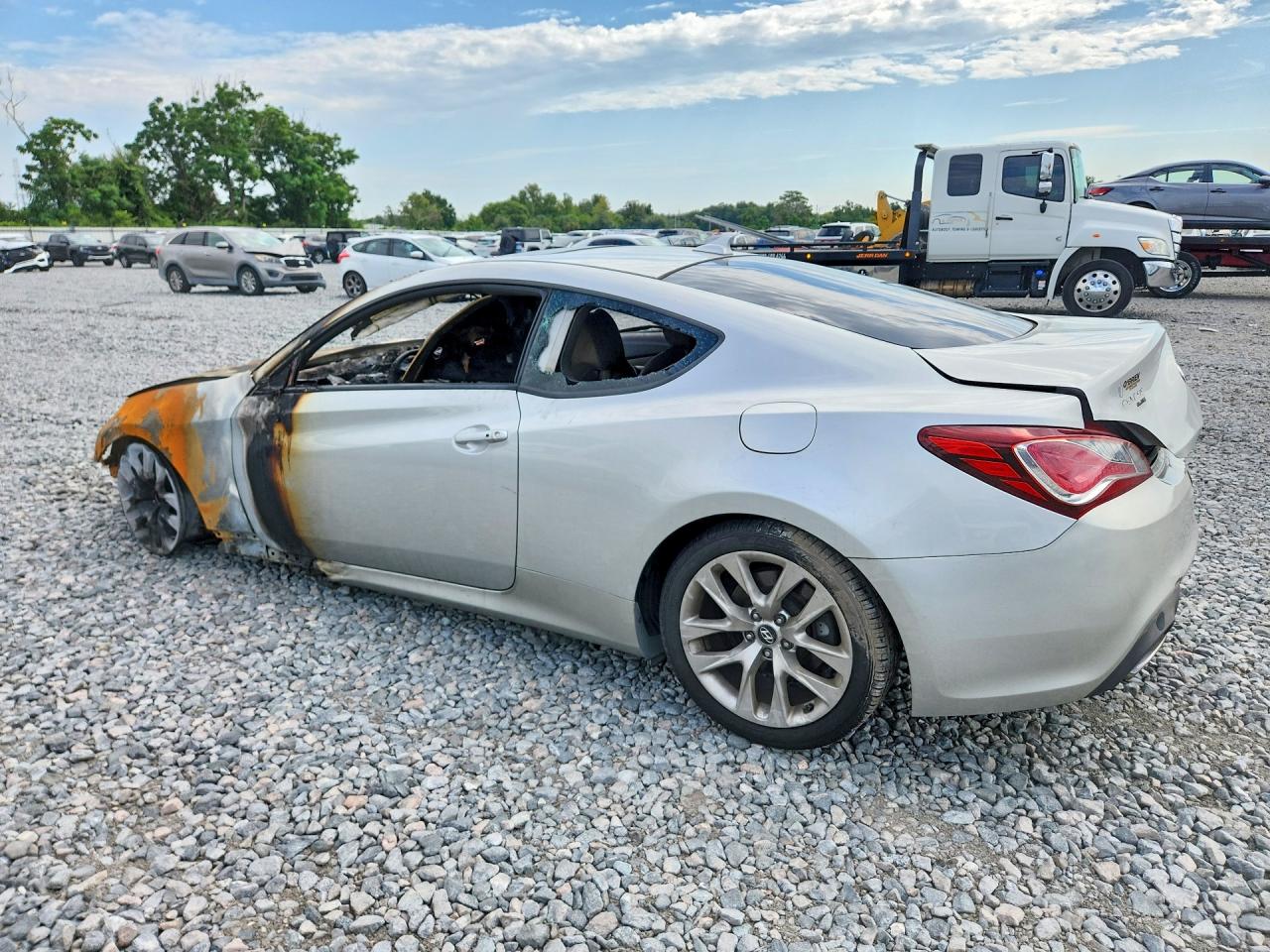 2013 Hyundai Genesis Coupe 2.0t Premium Silver vin: KMHHT6KDXDU097571