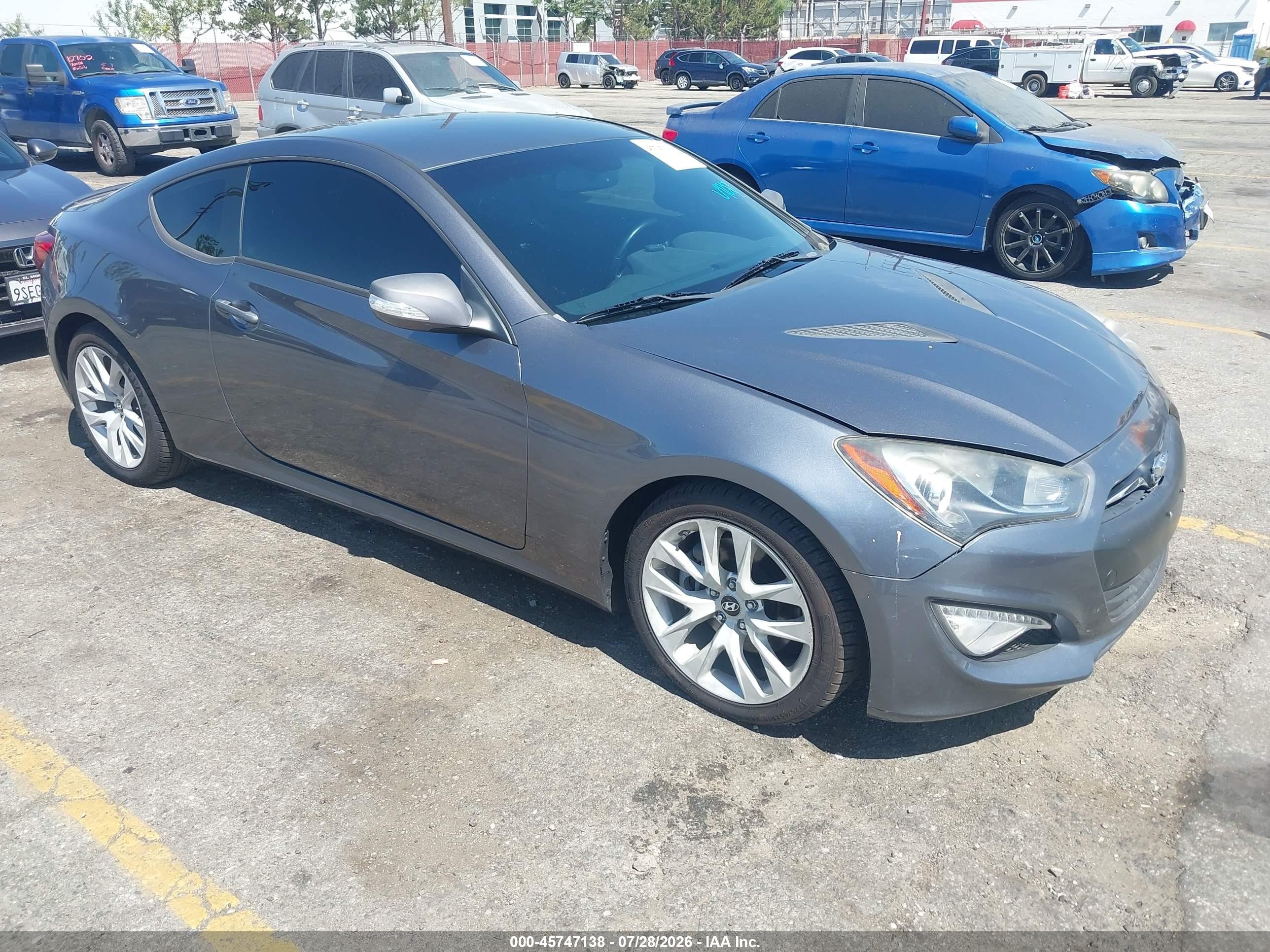 2015 Hyundai Genesis 3.8 Base Light Blue vin: KMHHT6KJ6FU125889