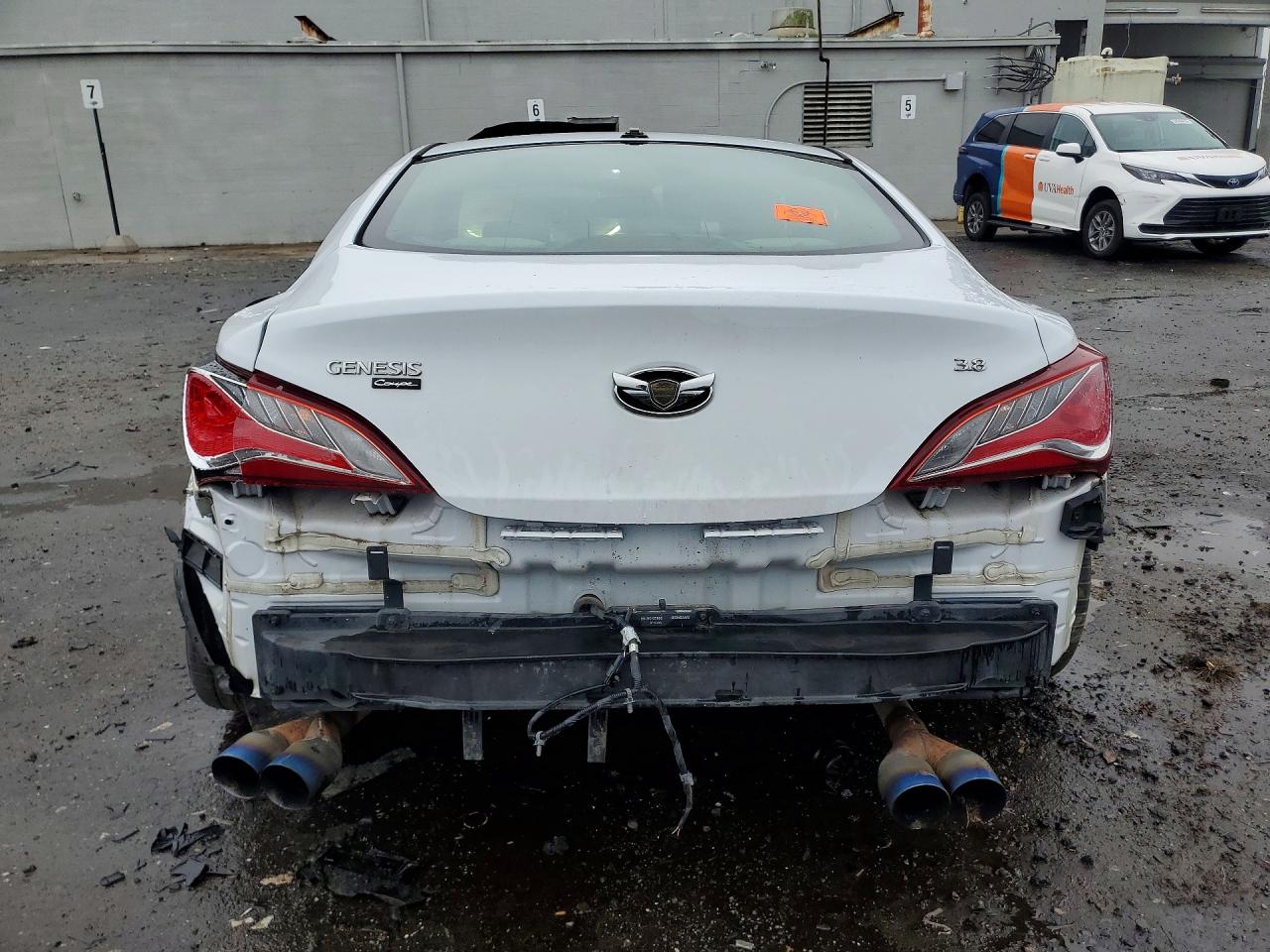 2015 Hyundai Genesis Coupe 3.8l White vin: KMHHT6KJ7FU126484