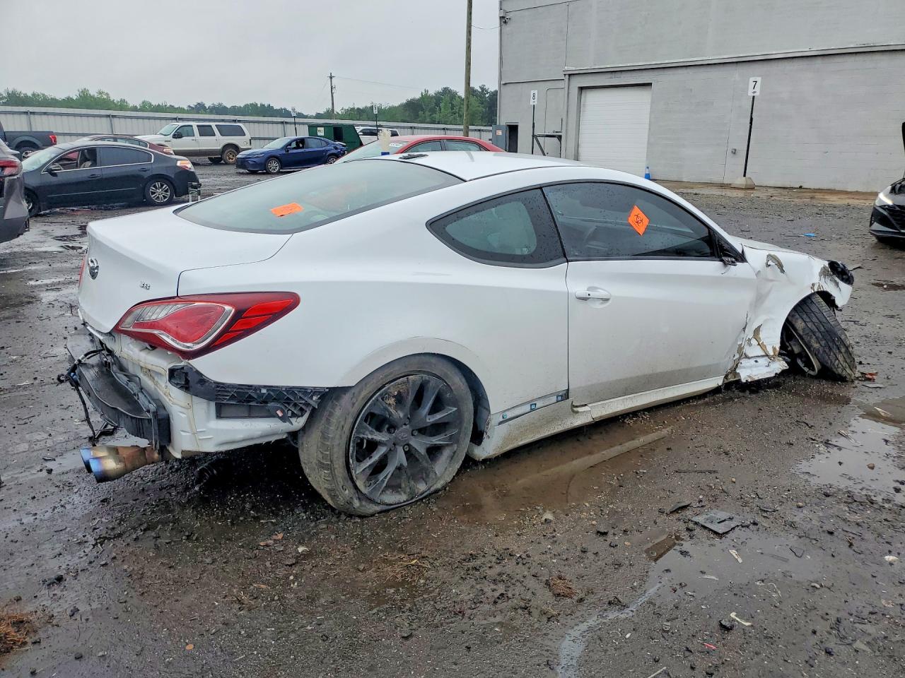 2015 Hyundai Genesis Coupe 3.8l White vin: KMHHT6KJ7FU126484