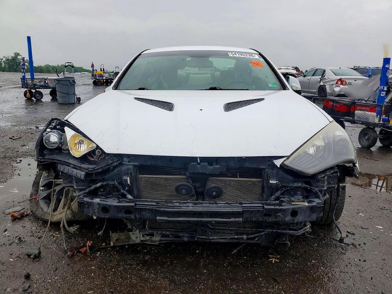 2015 Hyundai Genesis Coupe 3.8l White vin: KMHHT6KJ7FU126484