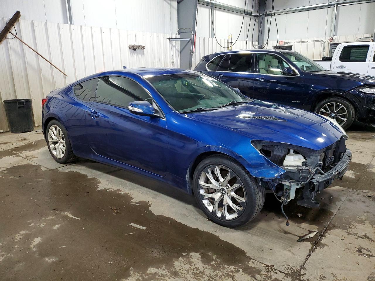 2015 Hyundai Genesis Coupe 3.8l Blue vin: KMHHT6KJ7FU130938