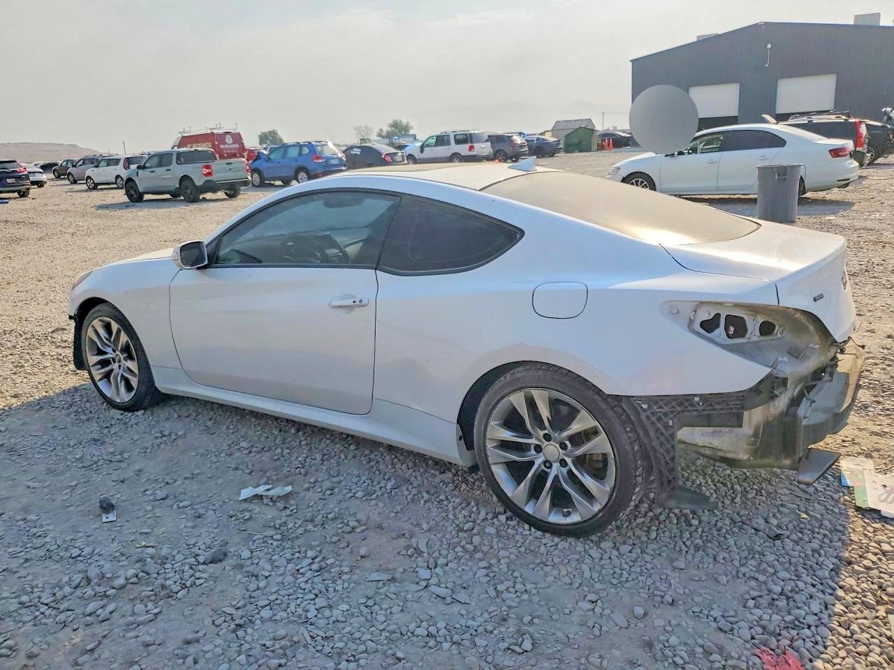 2015 Hyundai Genesis Coupe 3.8l White vin: KMHHT6KJ9FU129077