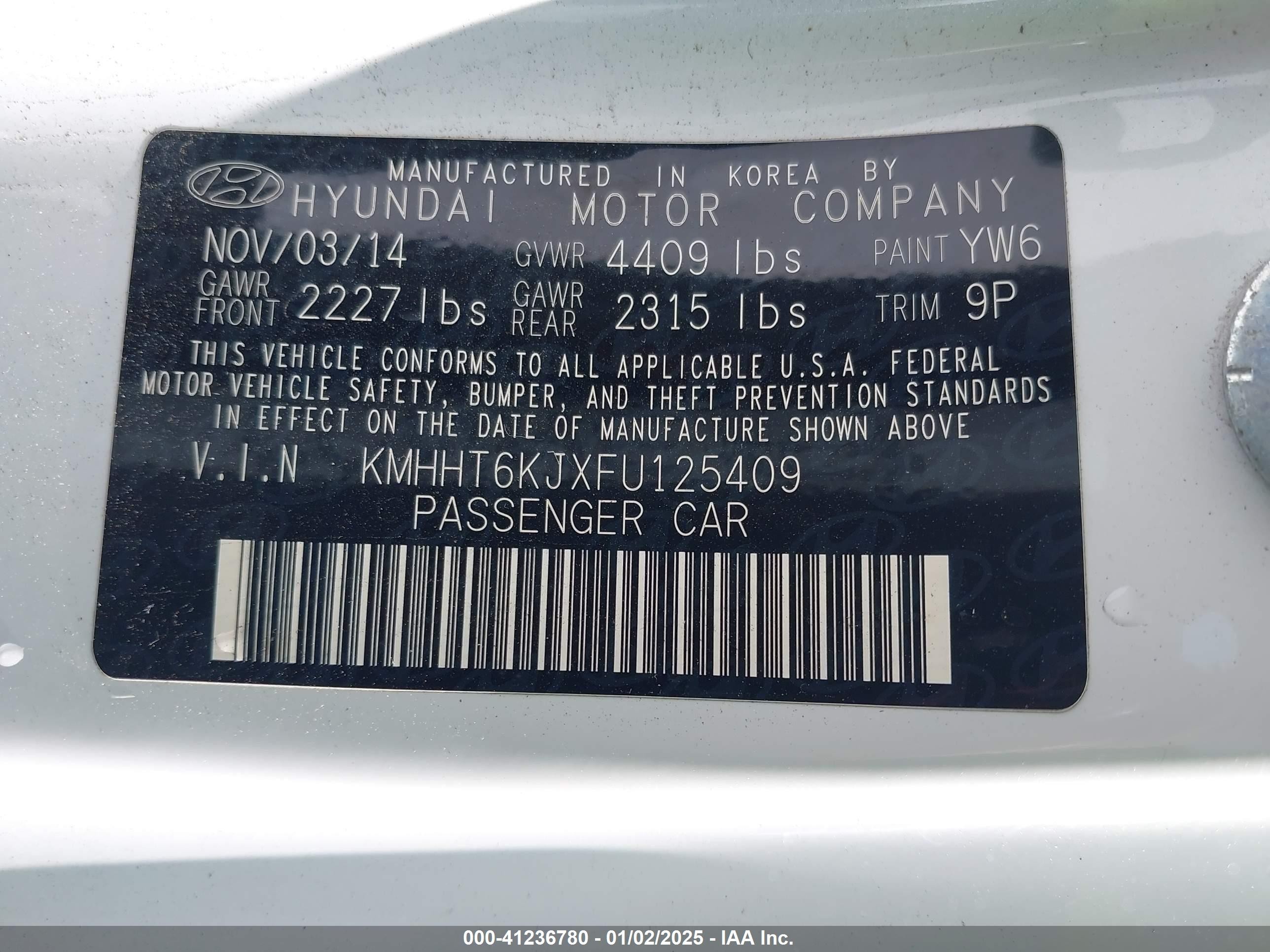 2015 Hyundai Genesis 3.8 Base White vin: KMHHT6KJXFU125409
