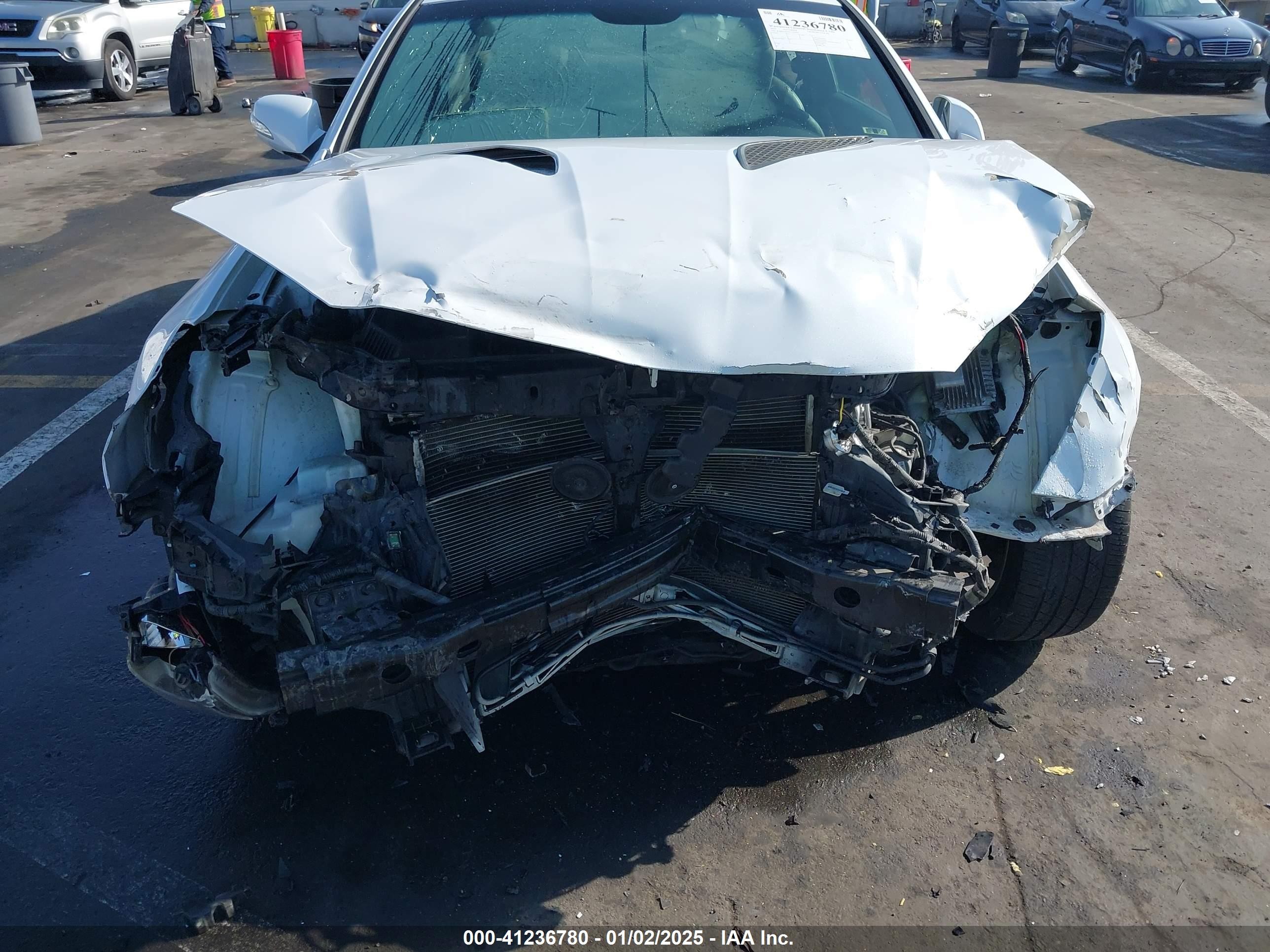2015 Hyundai Genesis 3.8 Base White vin: KMHHT6KJXFU125409