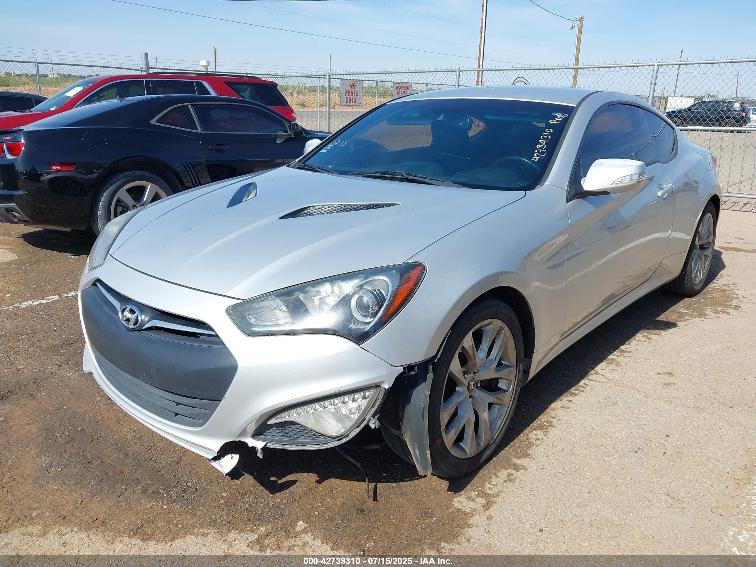 2015 Hyundai Genesis 3.8 Base Silver vin: KMHHT6KJXFU128973