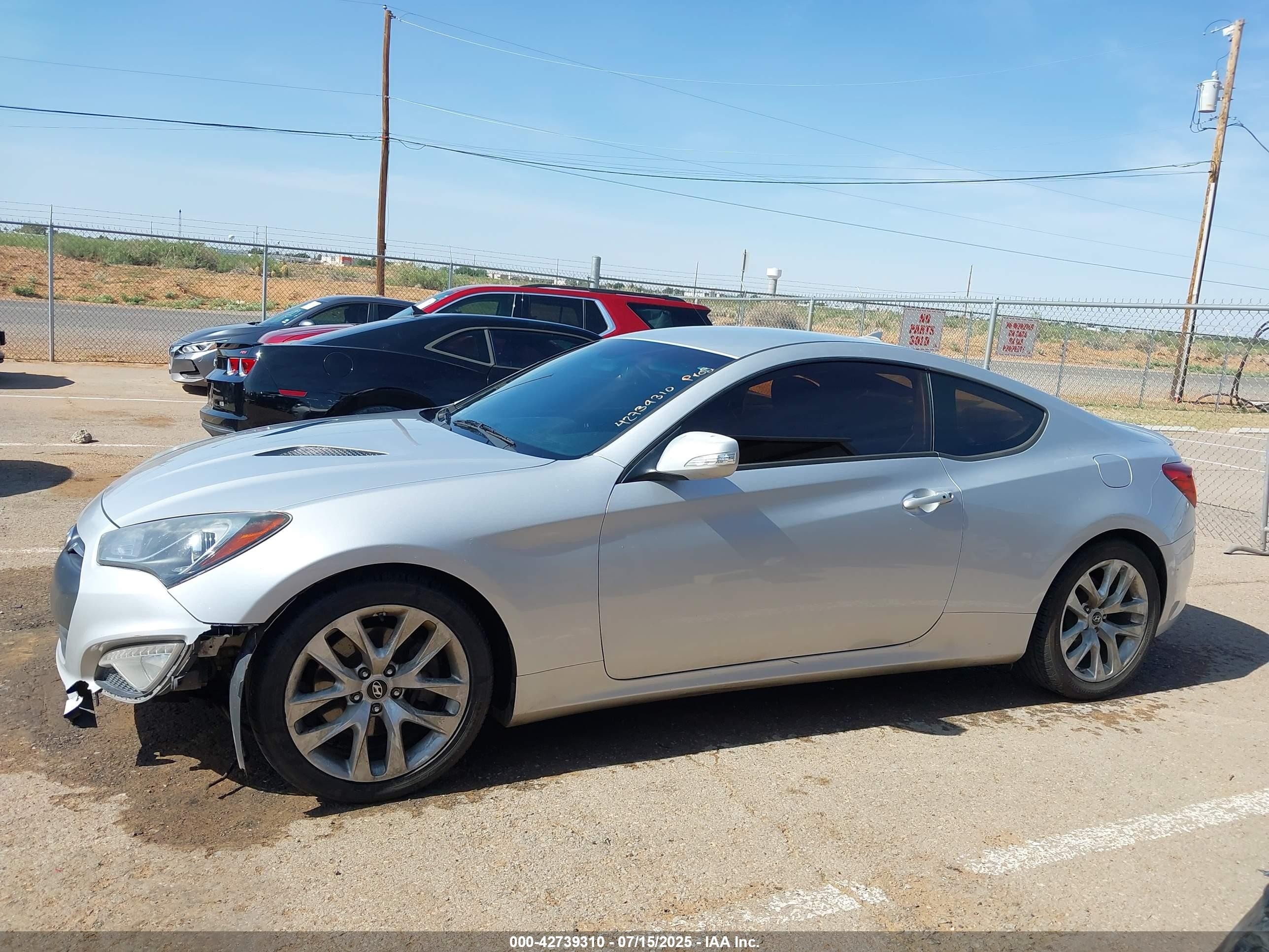 2015 Hyundai Genesis 3.8 Base Silver vin: KMHHT6KJXFU128973