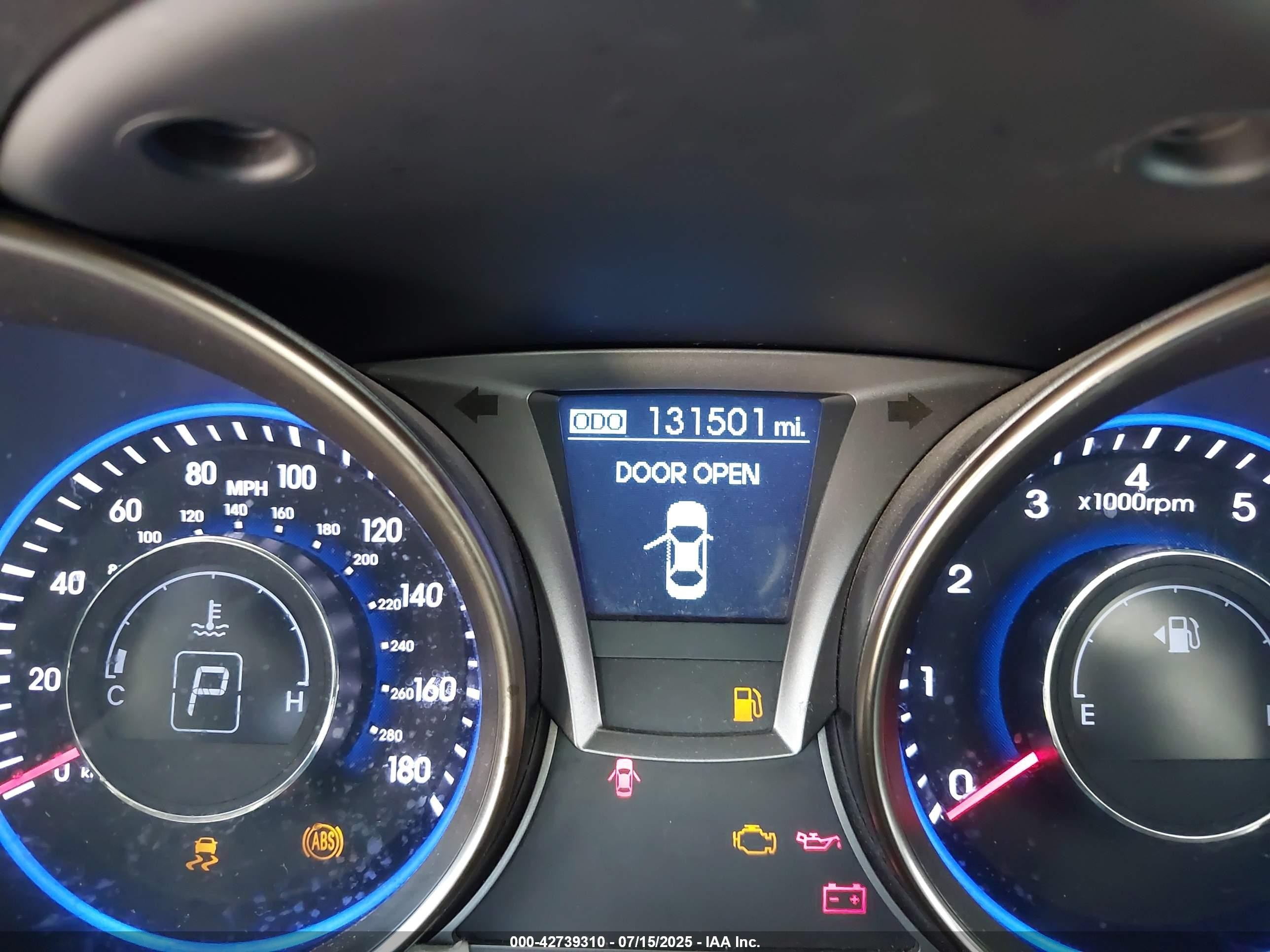2015 Hyundai Genesis 3.8 Base Silver vin: KMHHT6KJXFU128973