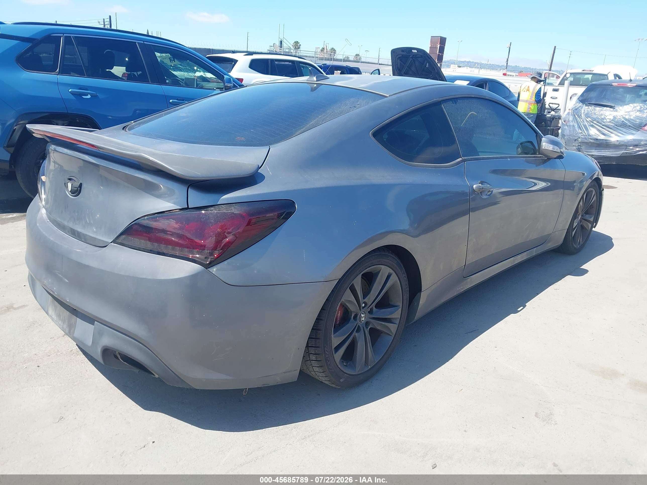 2010 Hyundai Genesis 3.8 Track Gray vin: KMHHU6KH0AU038623