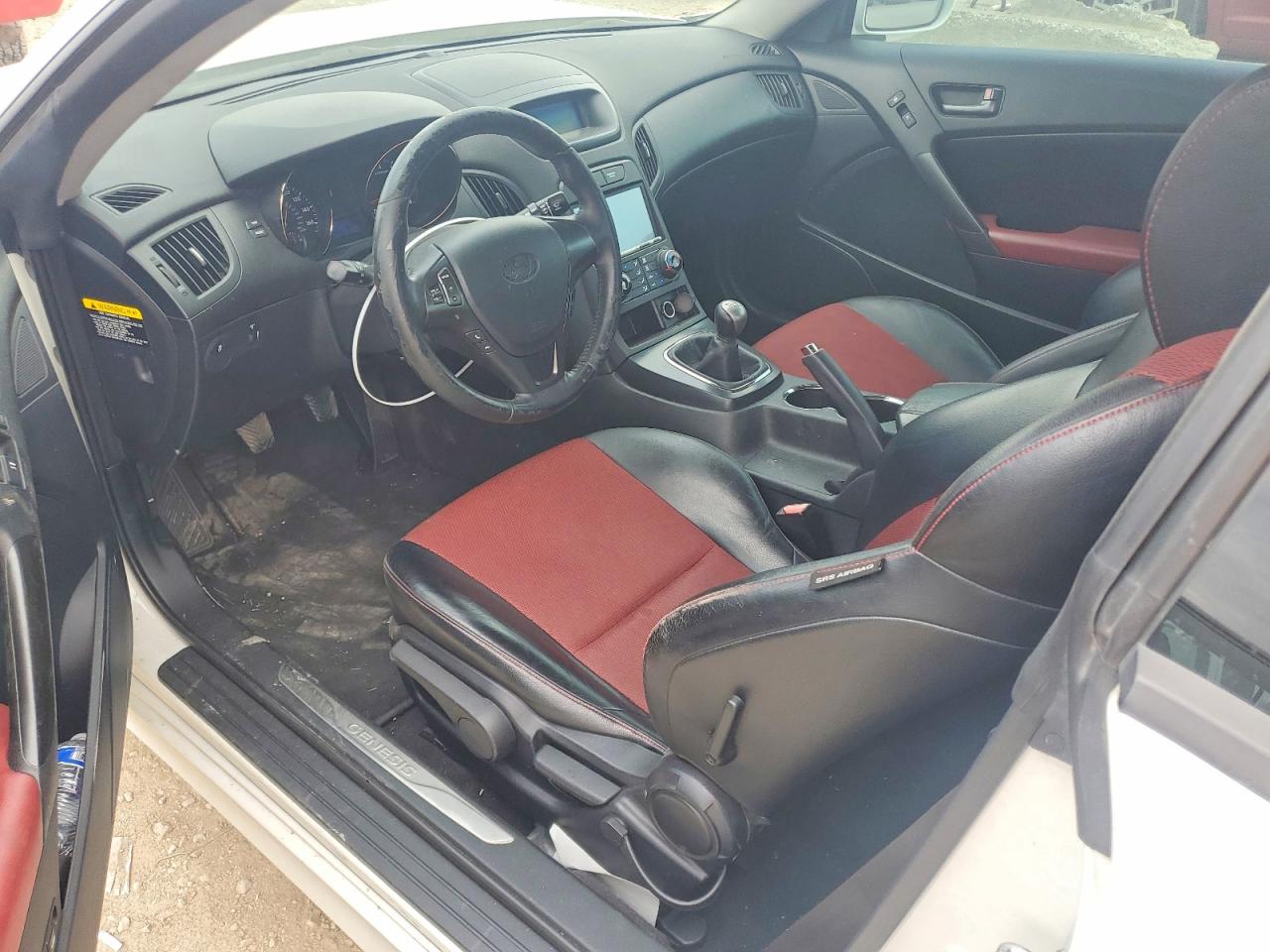 2011 Hyundai Genesis Coupe 3.8l Белый vin: KMHHU6KH0BU052958