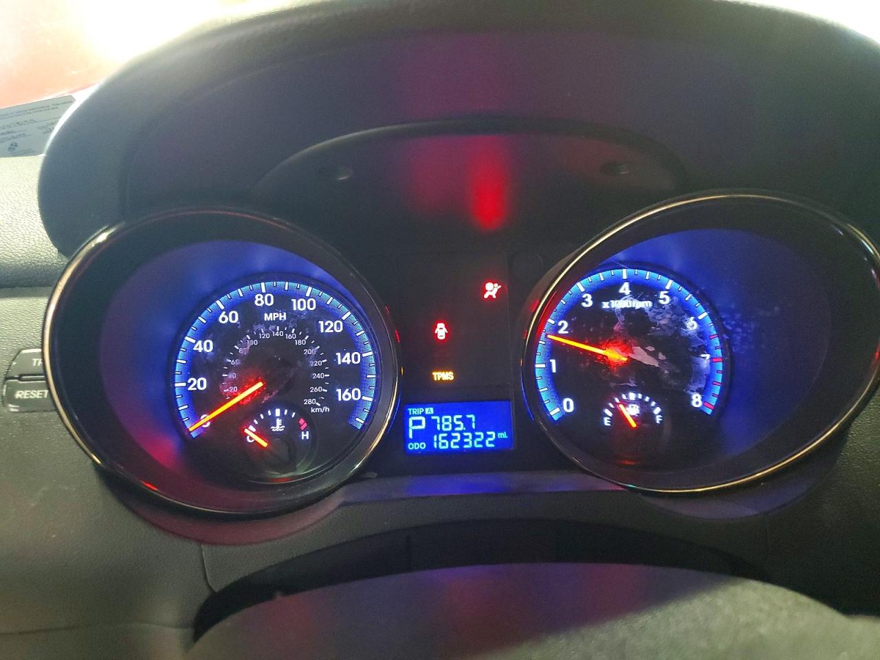 2012 Hyundai Genesis Red vin: KMHHU6KH0CU078199