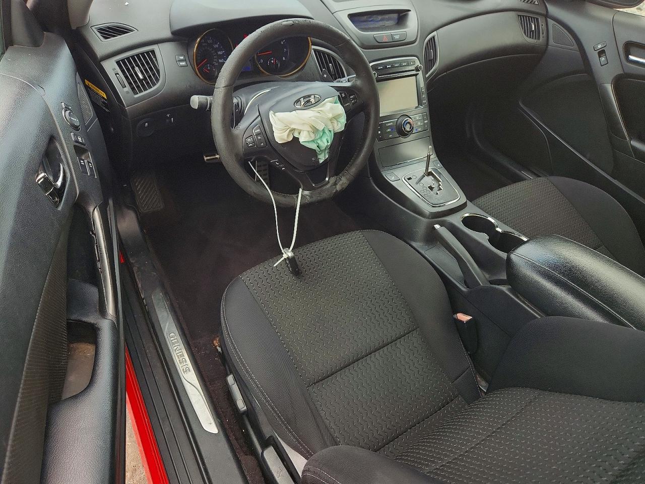 2011 Hyundai Genesis Coupe 3.8l R-spec Red vin: KMHHU6KH1BU060969