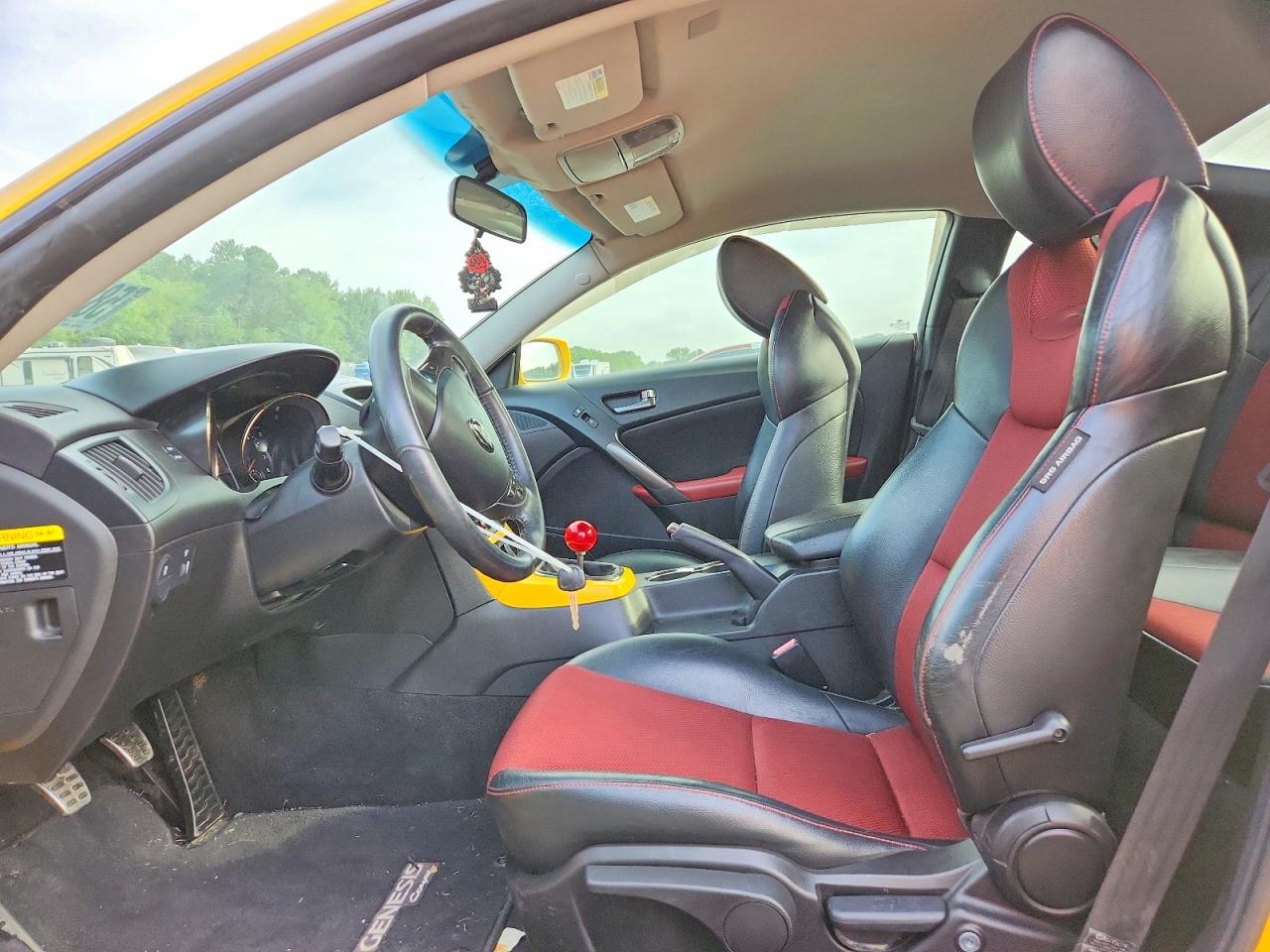 2012 Hyundai Genesis Coupe 3.8l Gold vin: KMHHU6KH1CU076123
