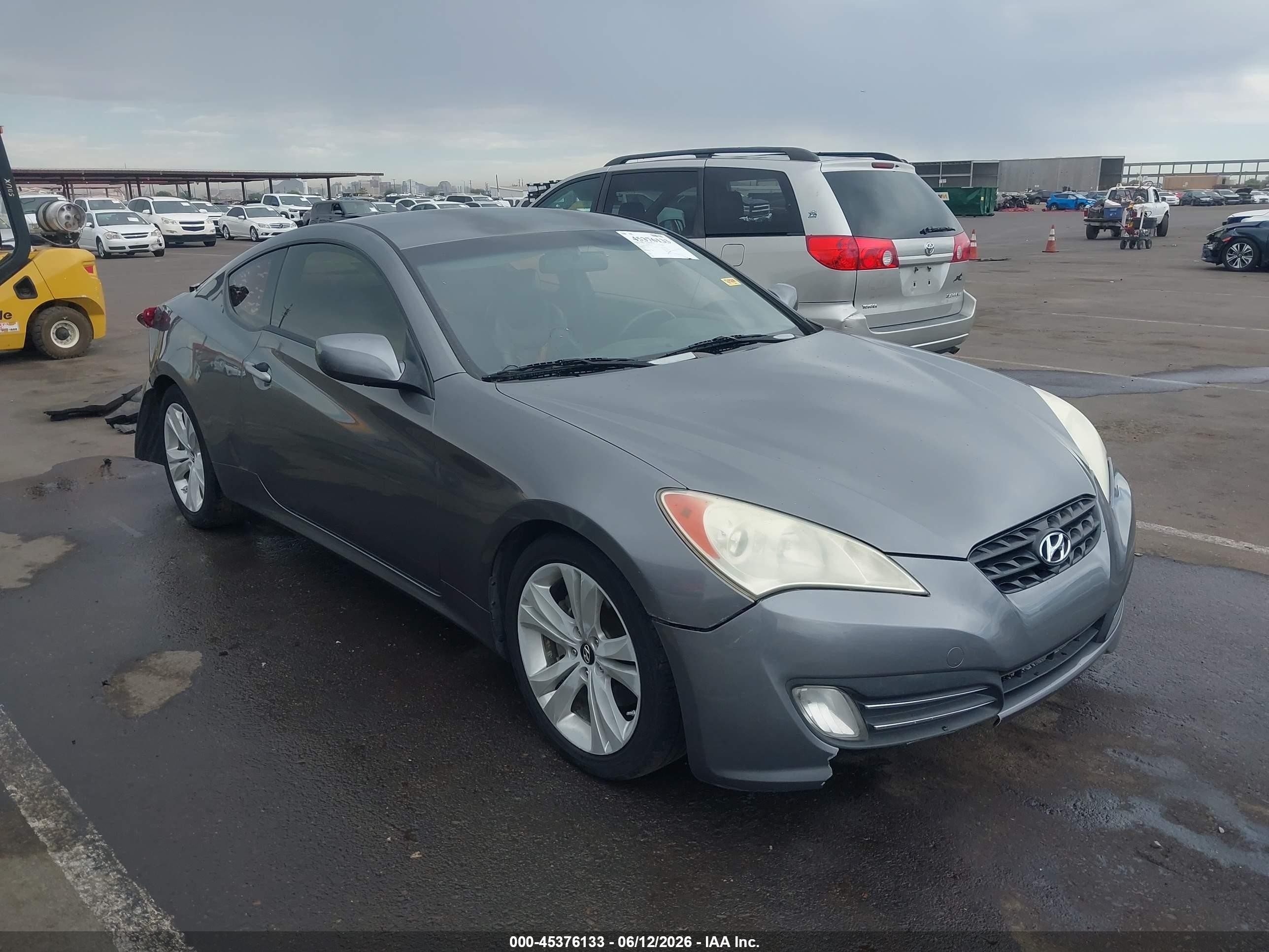 2010 Hyundai Genesis 3.8 Gray vin: KMHHU6KH2AU013495