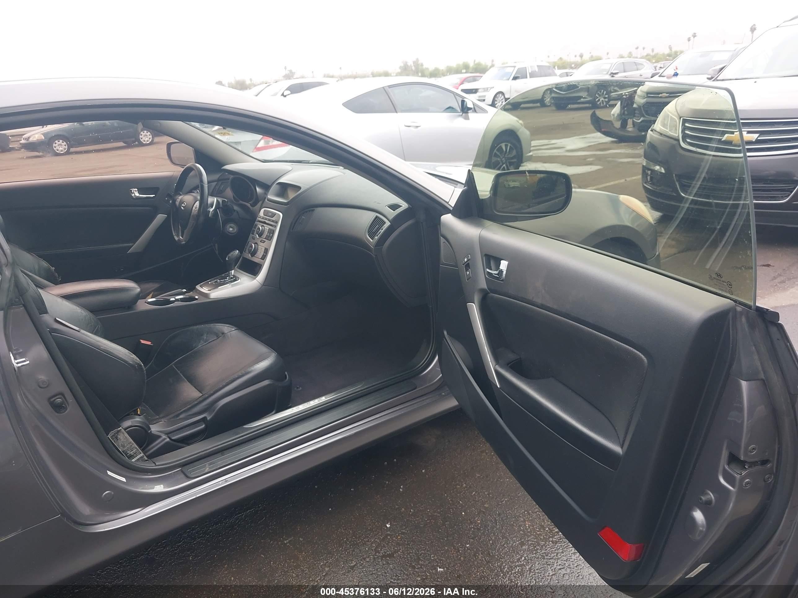 2010 Hyundai Genesis 3.8 Gray vin: KMHHU6KH2AU013495