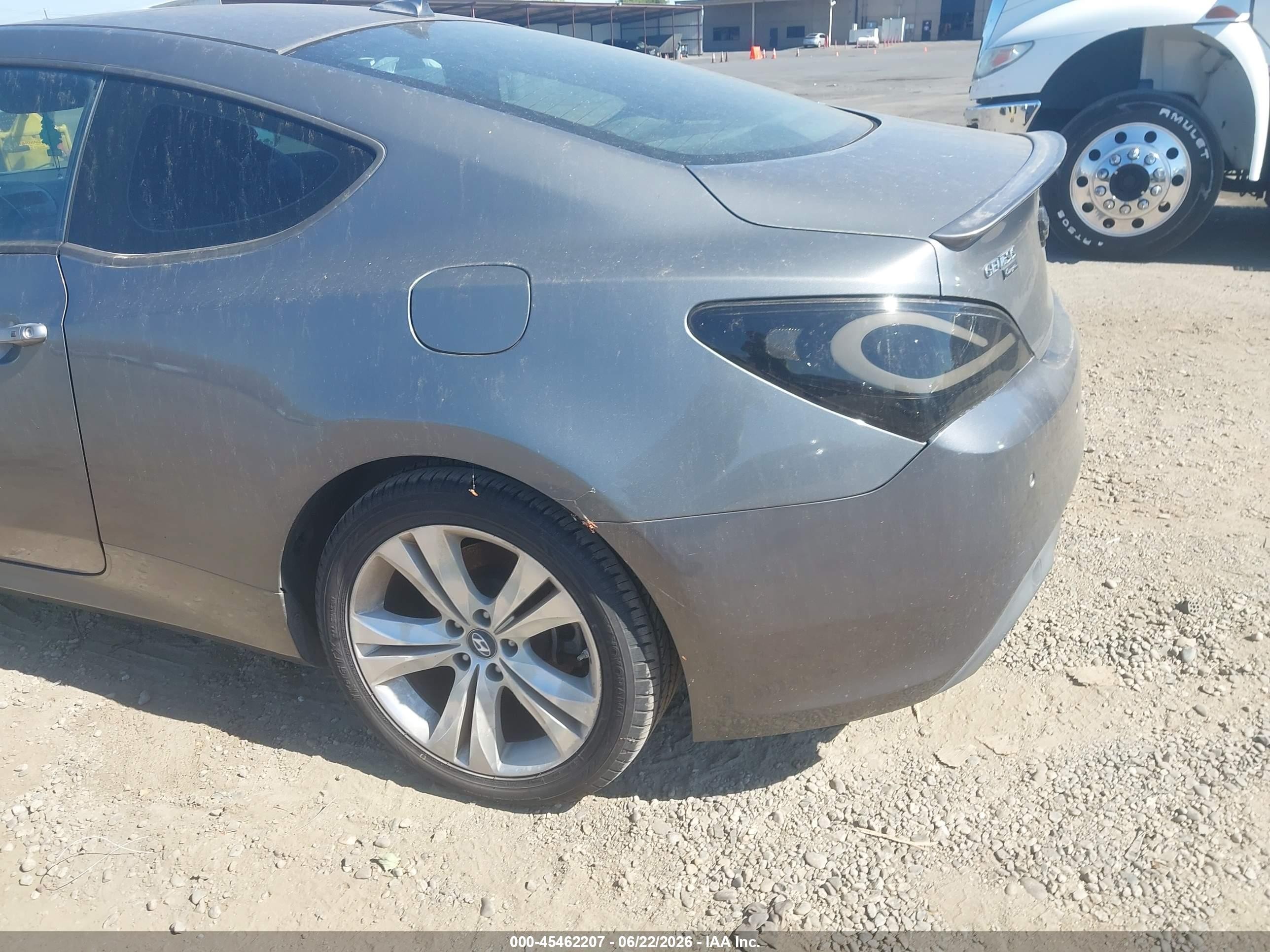 2011 Hyundai Genesis 3.8 Grand Touring Gray vin: KMHHU6KH2BU046014