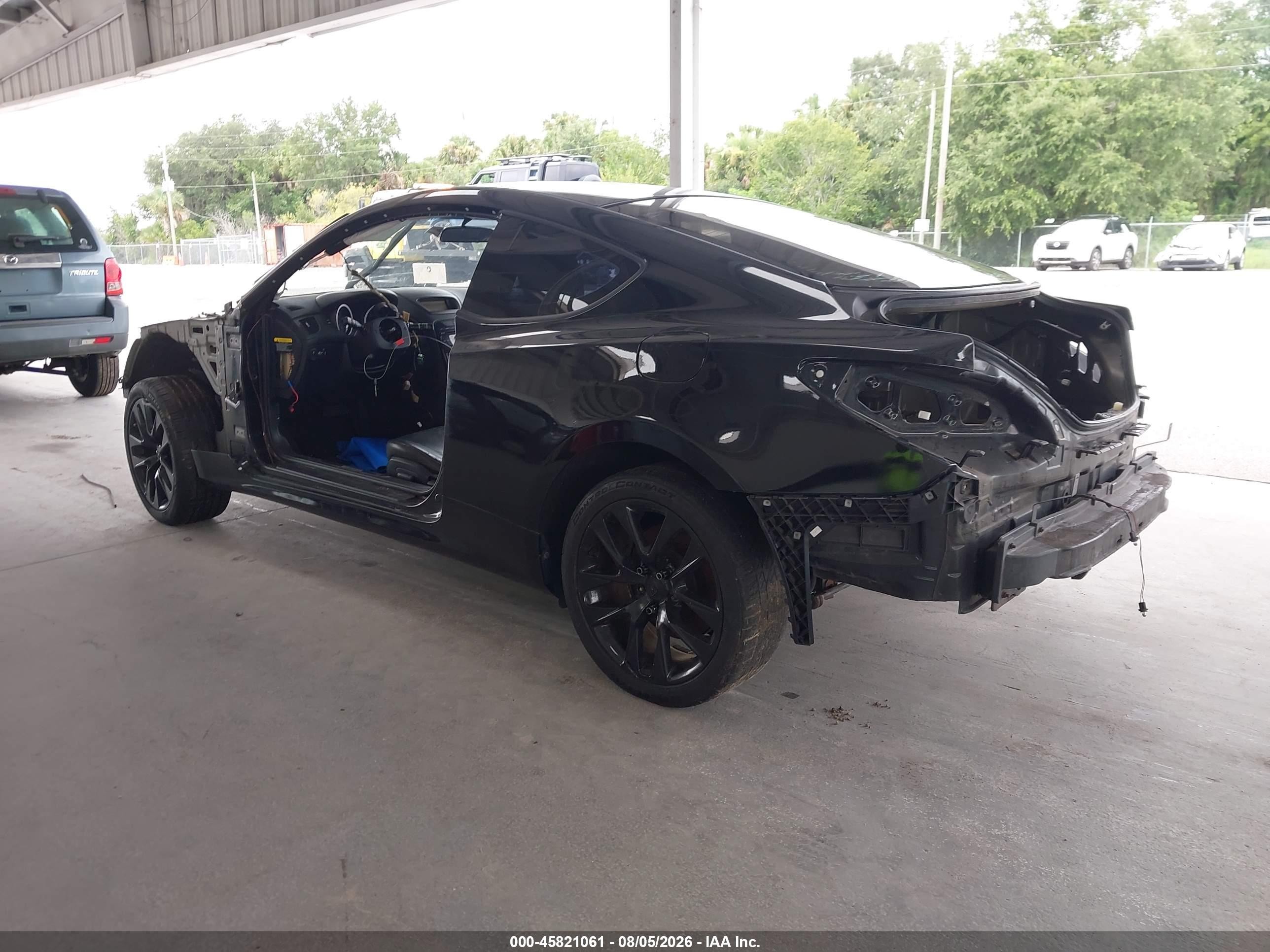 2010 Hyundai Genesis 3.8 Black vin: KMHHU6KH3AU011920