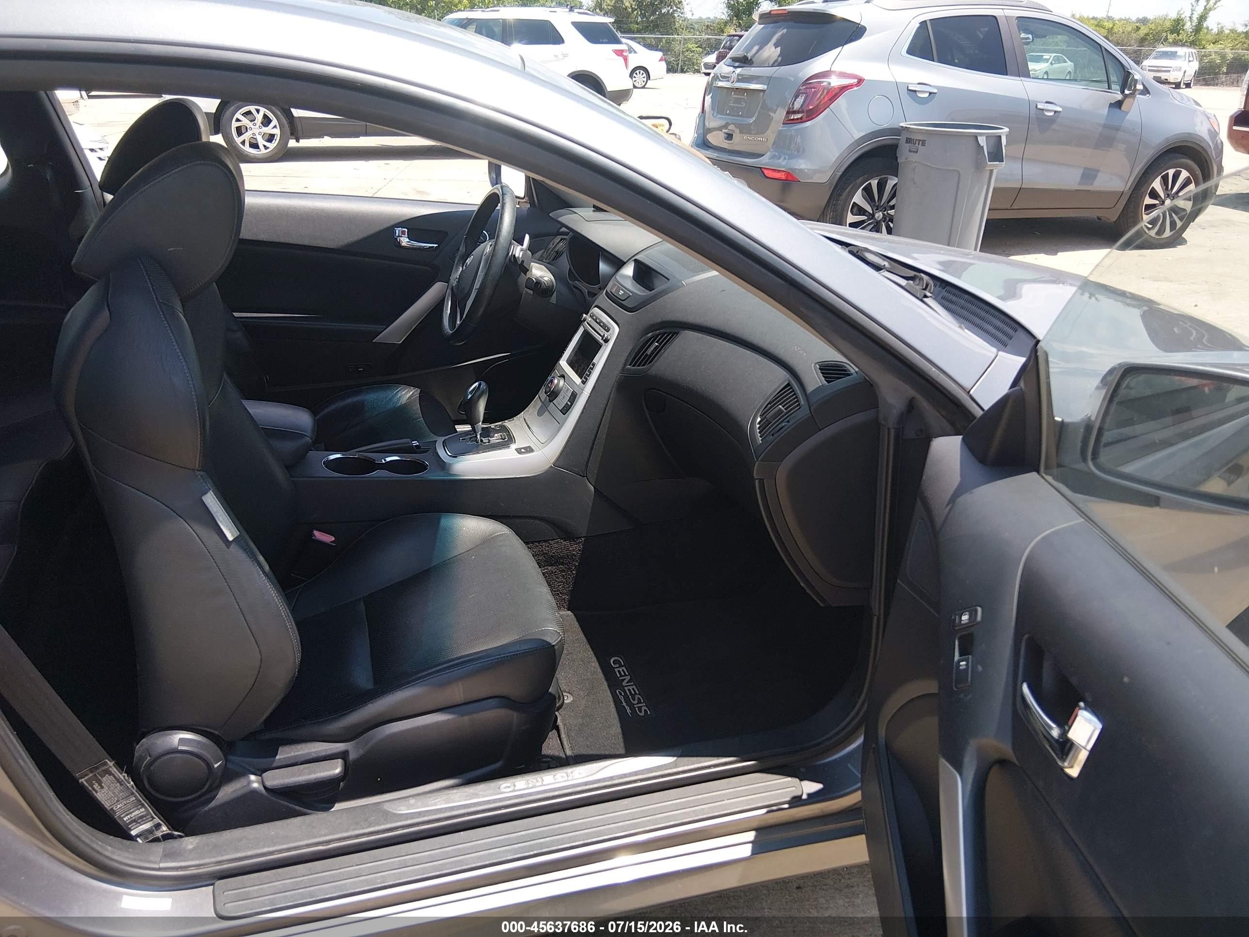 2010 Hyundai Genesis 3.8 Track Beige vin: KMHHU6KH3AU024070